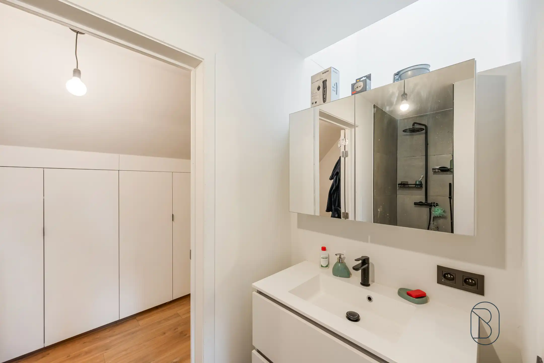 Stijlvolle nieuwbouwwoning met 3 slaapkamers, 2 badkamers en tuin Spiere foto 13