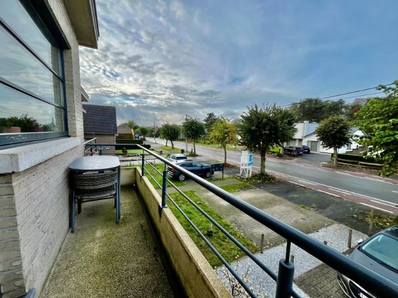 INSTAPKLAAR APPARTEMENT OP 1° VERDIEPING MET RUIM TERRAS foto 9