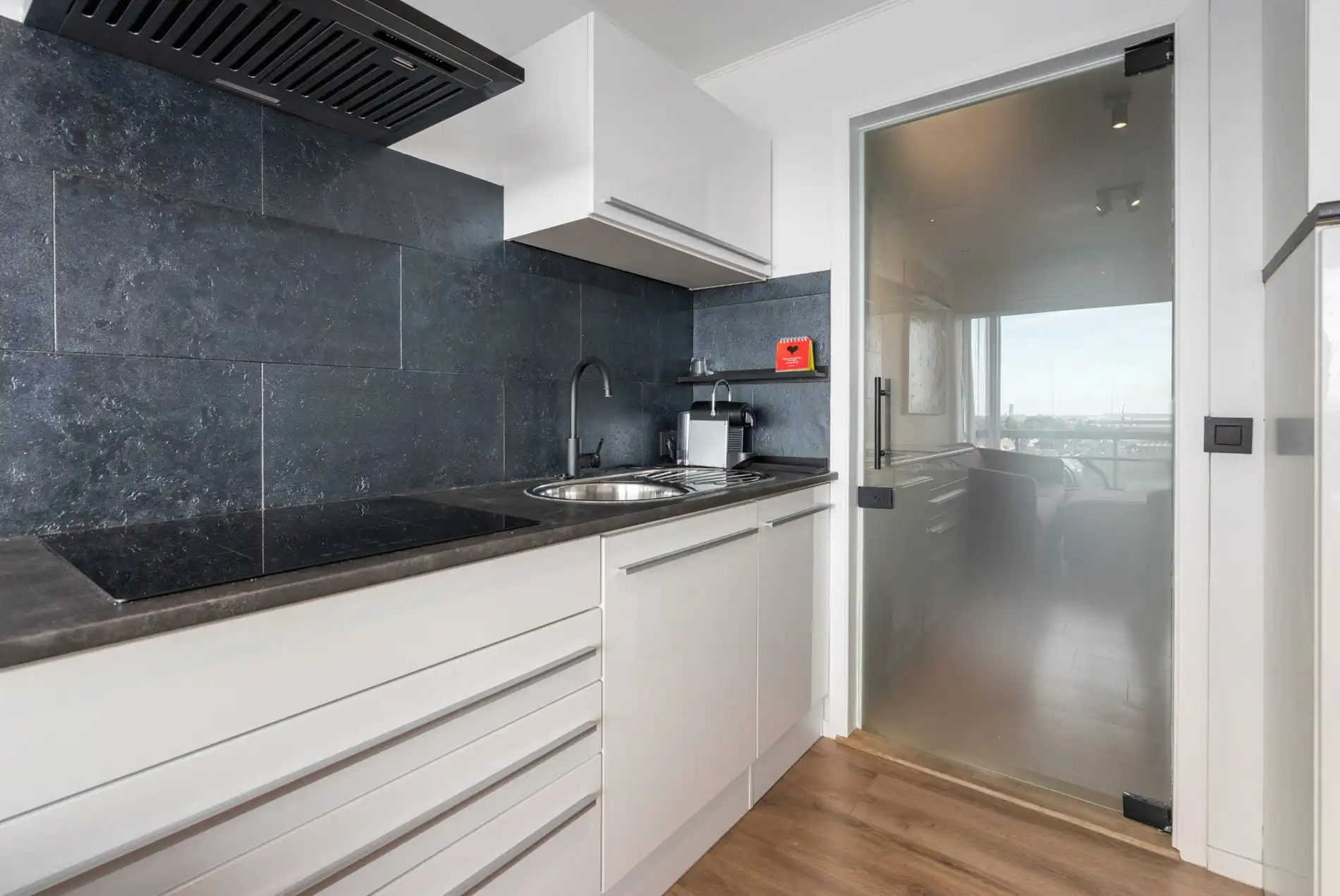 Instapklaar vakantie appartement te Heist-Duinbergen foto 7