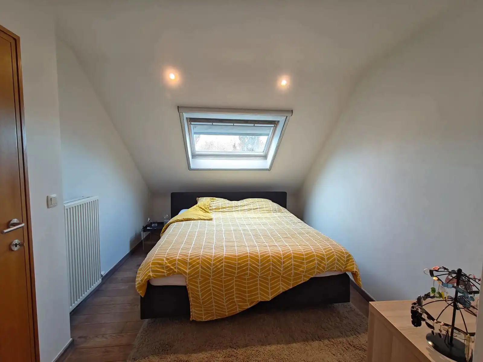 2 slaapkamer appartement met aparte garage foto 10