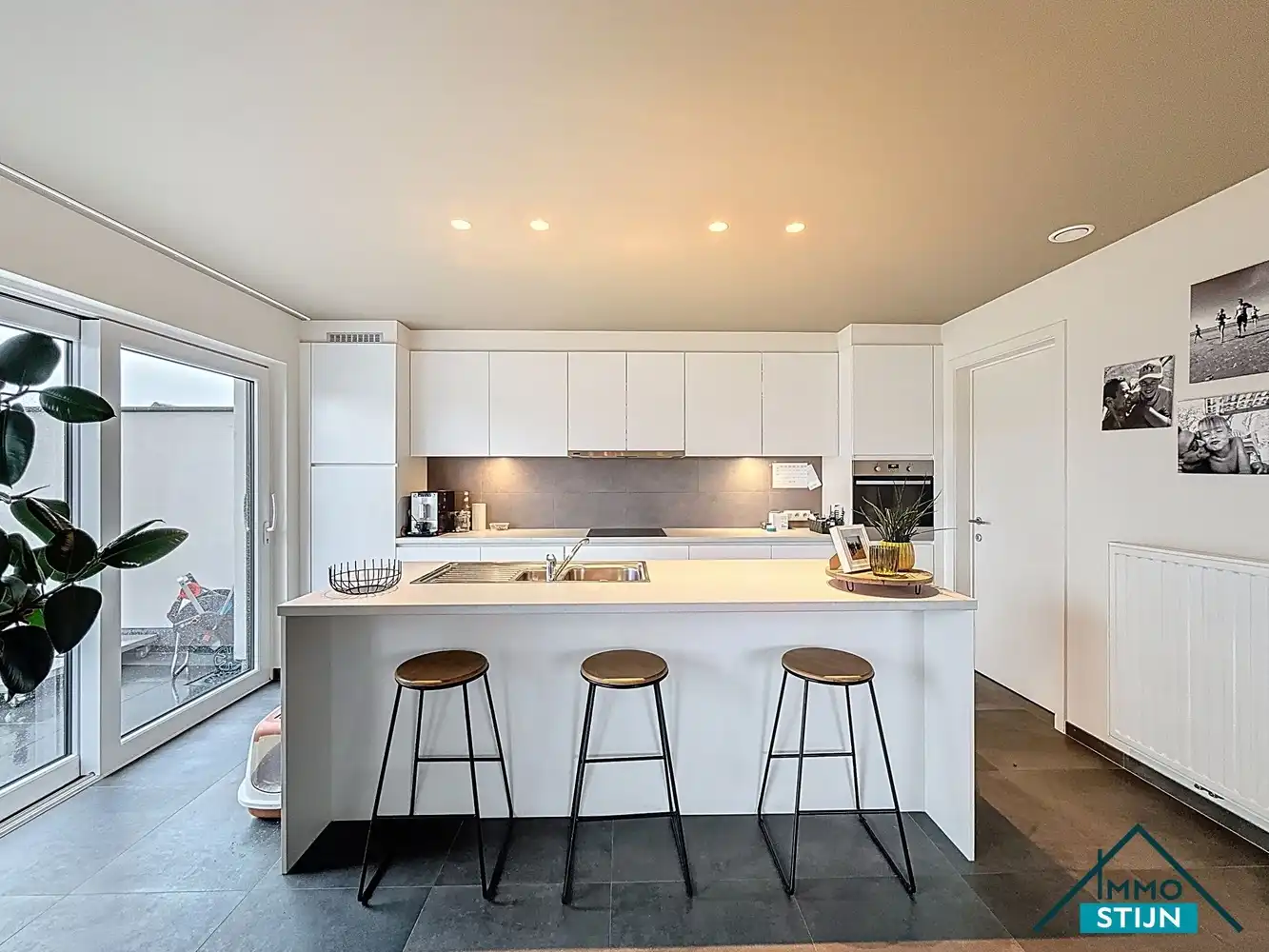 Landelijk gelegen woning met vijf slaapkamers foto 5