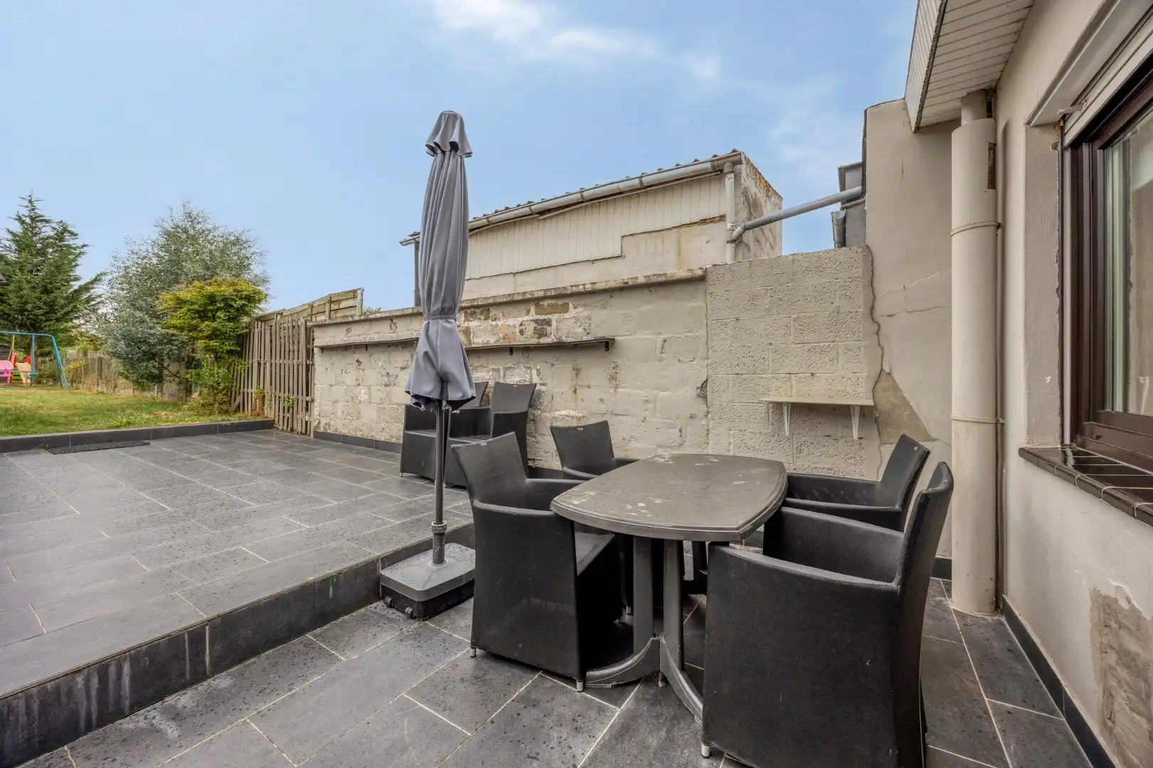 Instapklare woning met 4 slpk en ruime tuin foto 13