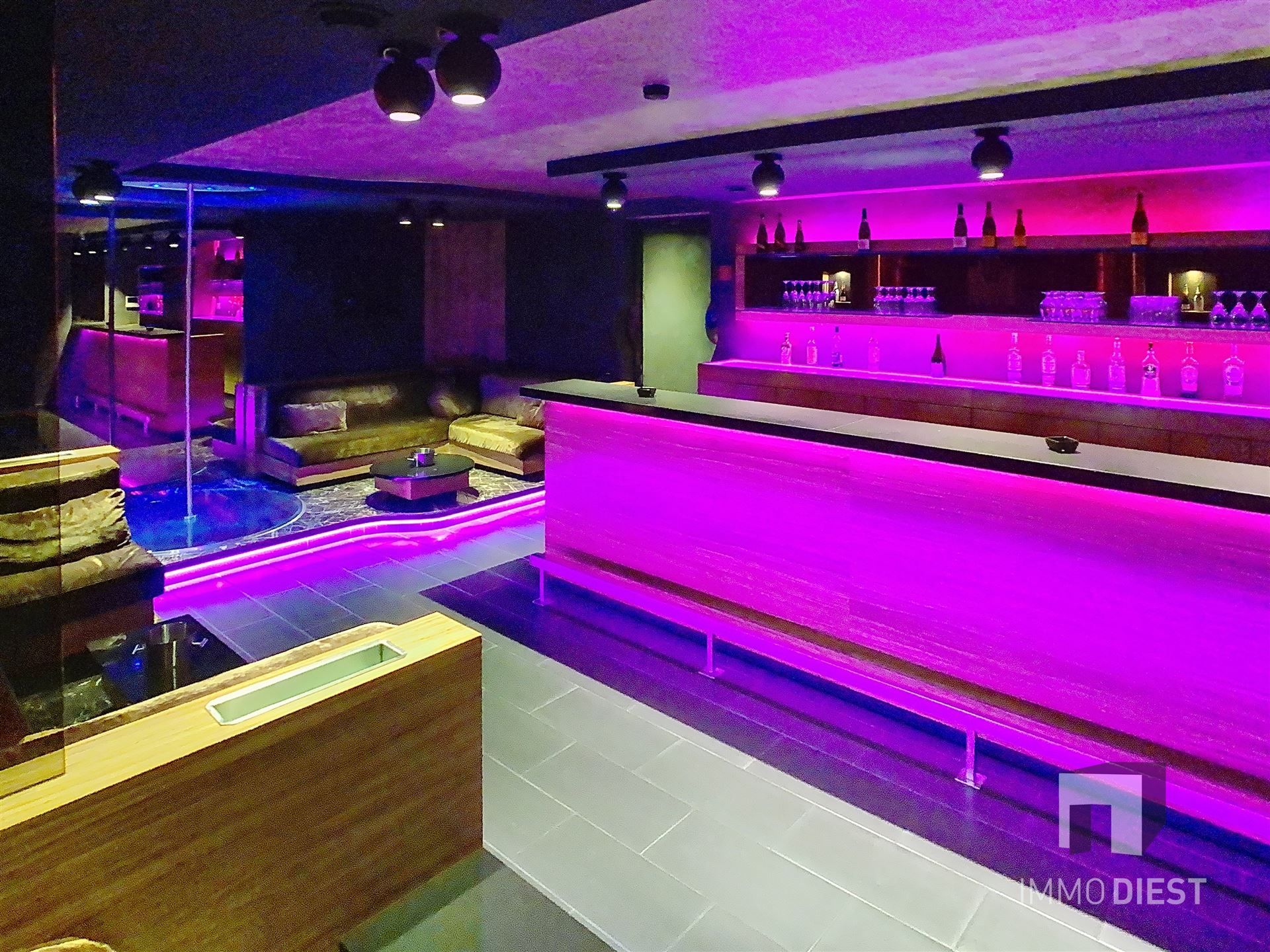 Uniek handelspand met exclusieve afwerking op Triple A locatie foto 30