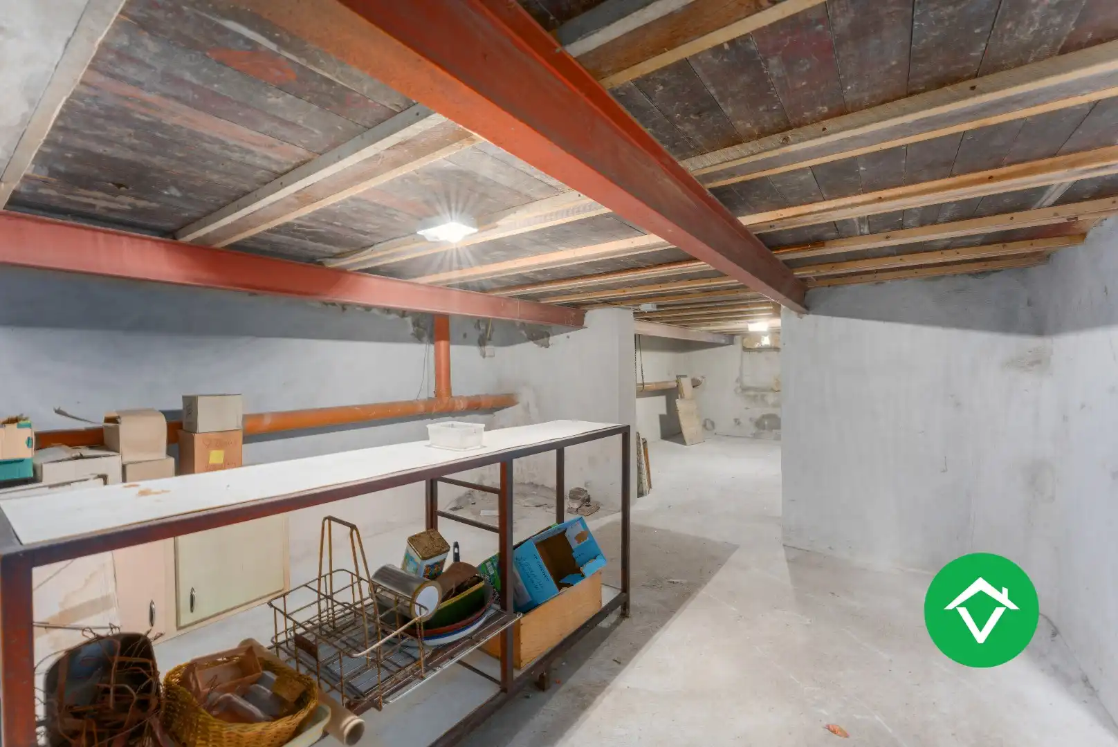 Ruim herenhuis met 4 slaapkamers en aparte garagebox in centrum Gistel foto 15