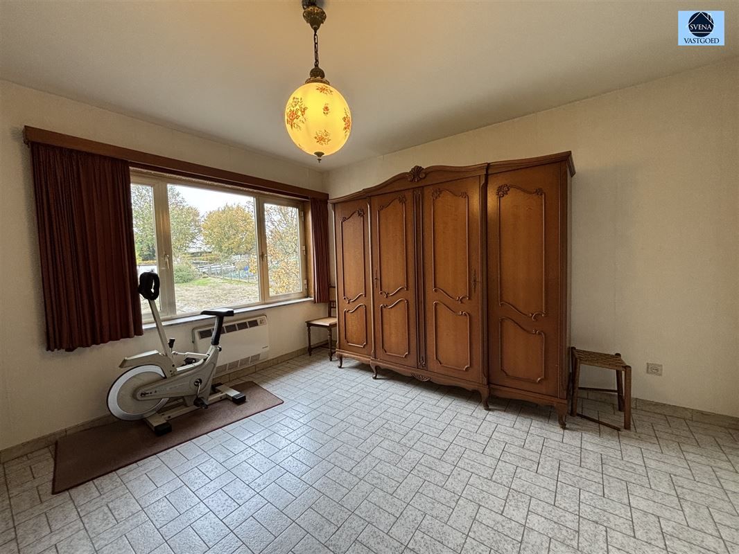 KARAKTERVOLLE HALFOPEN BEBOUWING MET 3 SLAAPKAMERS EN TUIN foto 9