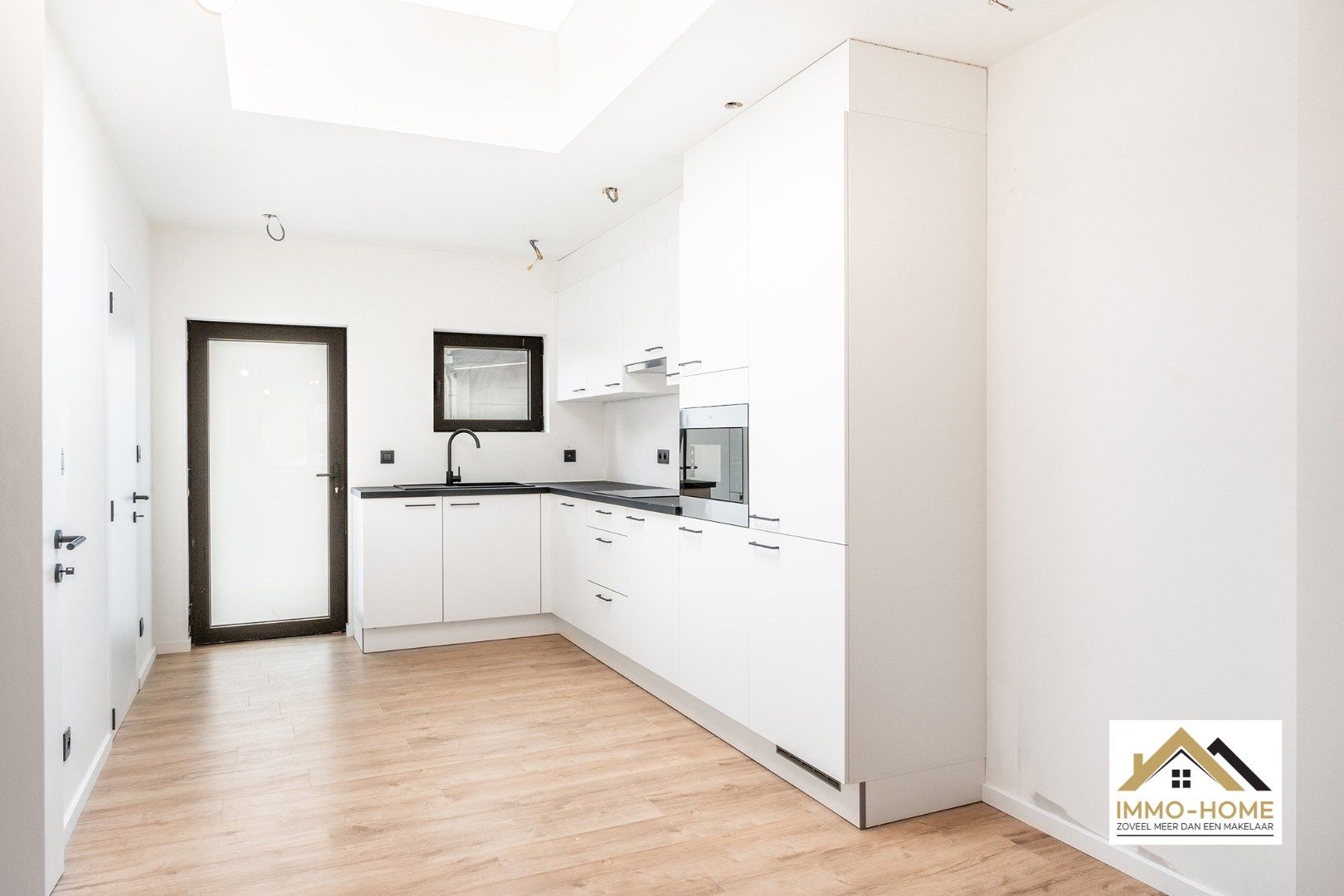 Gerenoveerde woning op topligging foto 8