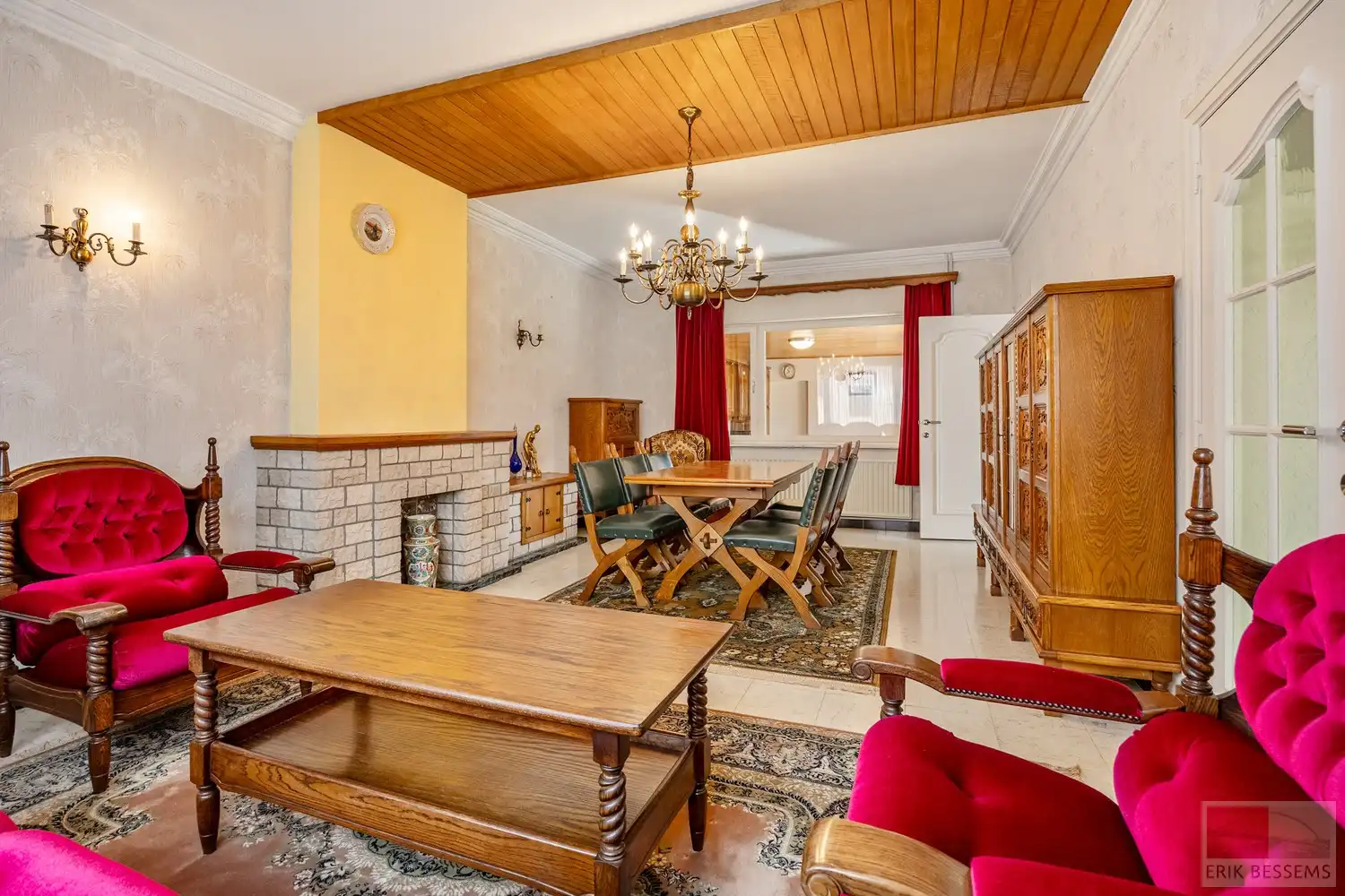 Leuke te renoveren halfopen bebouwing met potentieel en 3 ruime slaapkamers. foto 6