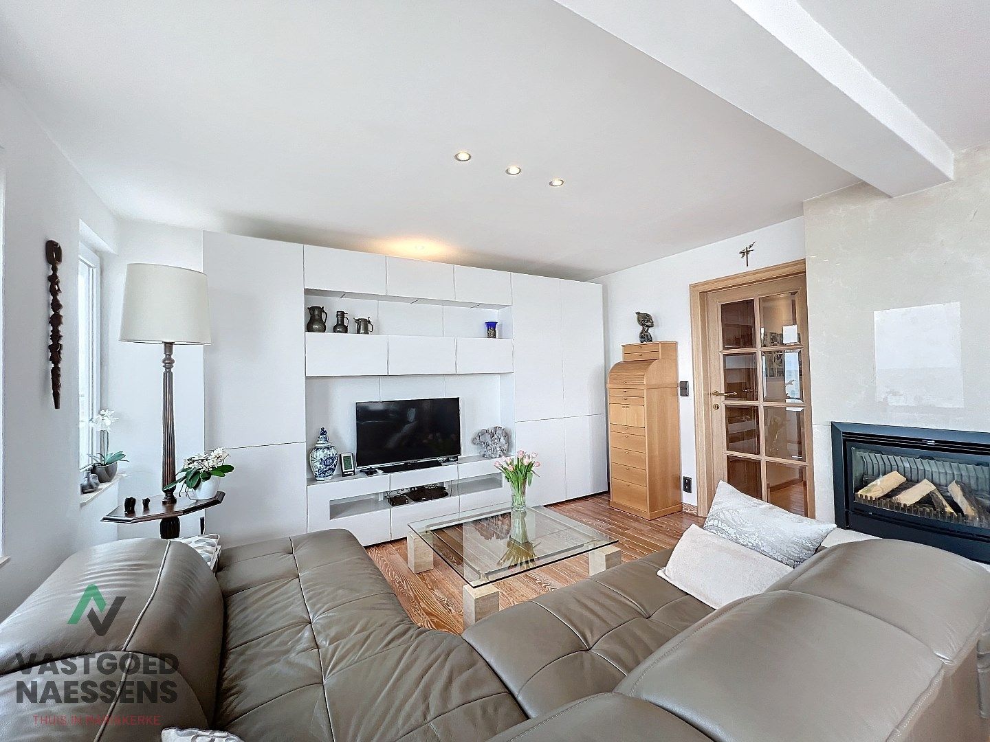 SCHITTEREND HOEK-APPARTEMENT MET PANORAMISCH ZICHT foto 7