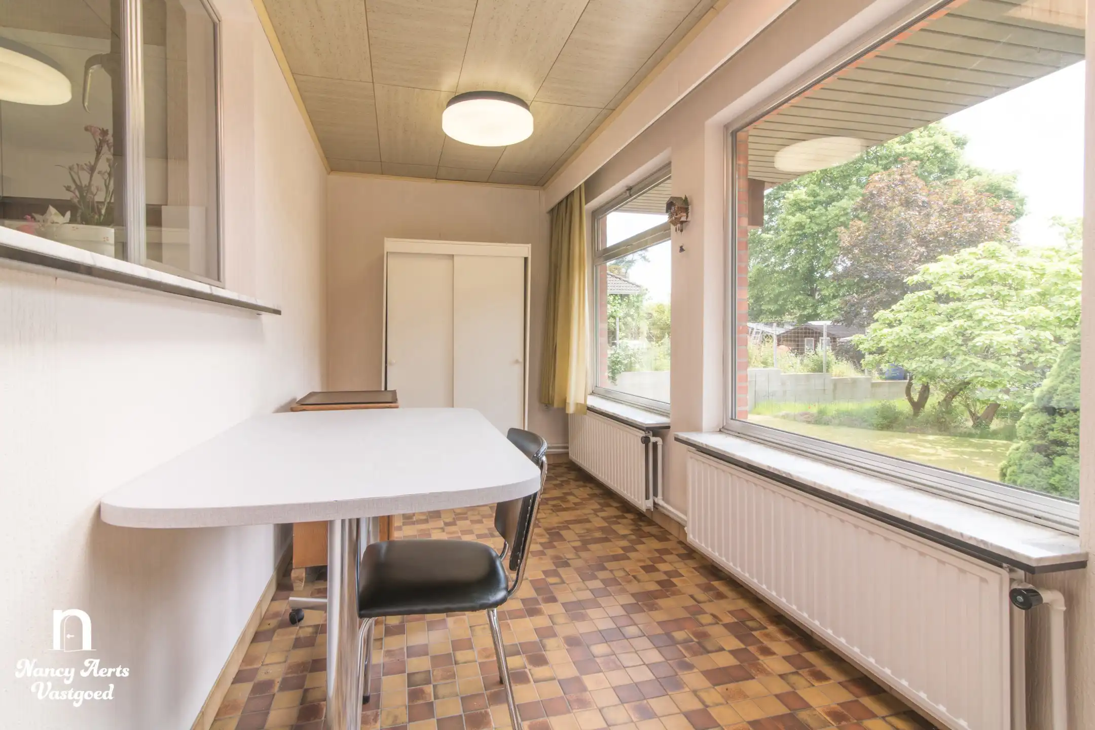 Uitstekend onderhouden split‑level woning in groene omgeving foto 13