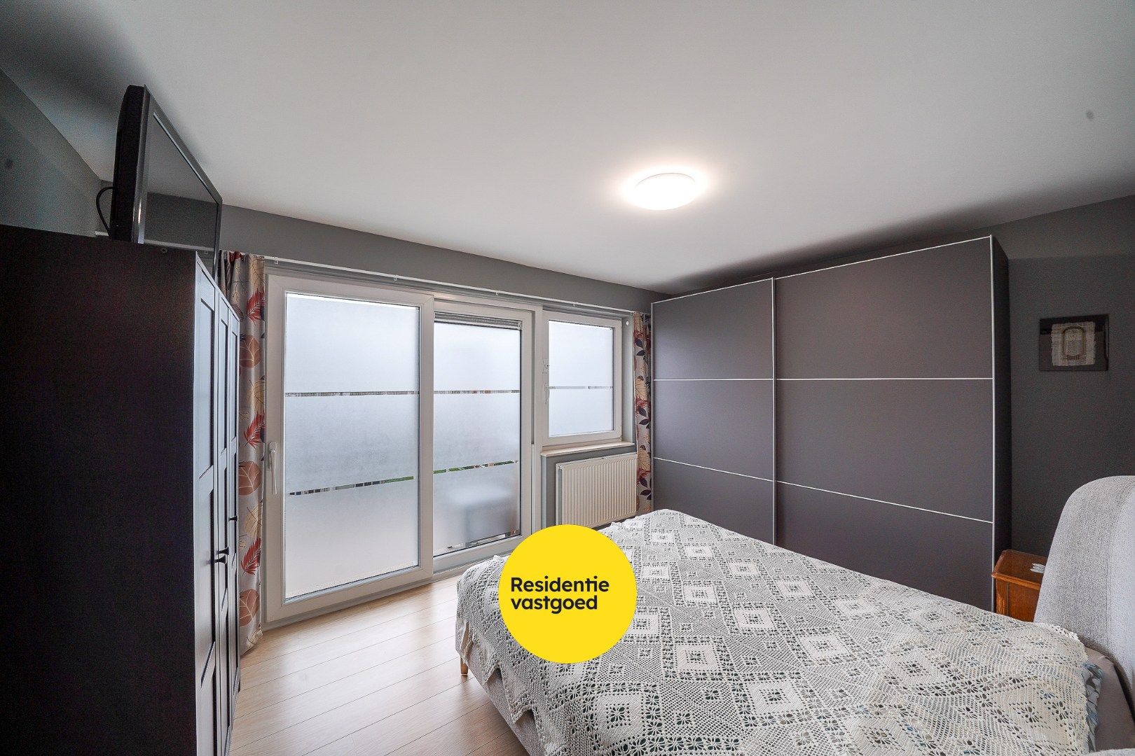 Instapklaar appartement met 2 terrassen te Mariakerke foto 14