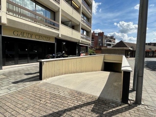 Parkeerplaats te huur foto {{pictureIndex}}