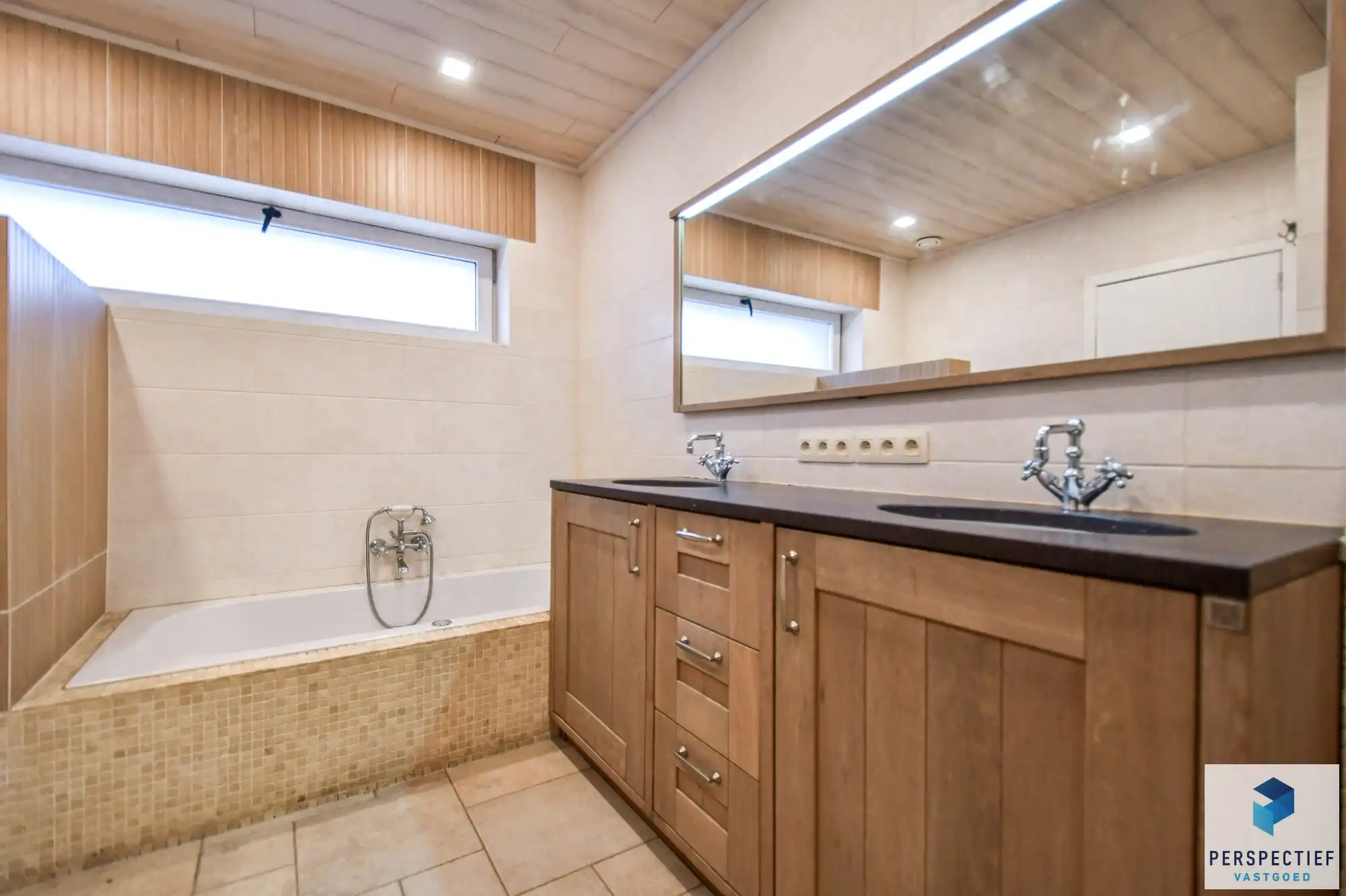 Landelijk gelegen ruime woning met tuin, kleine weide & bijgebouw gelegen in Oedelem op  1 365 m² foto 15
