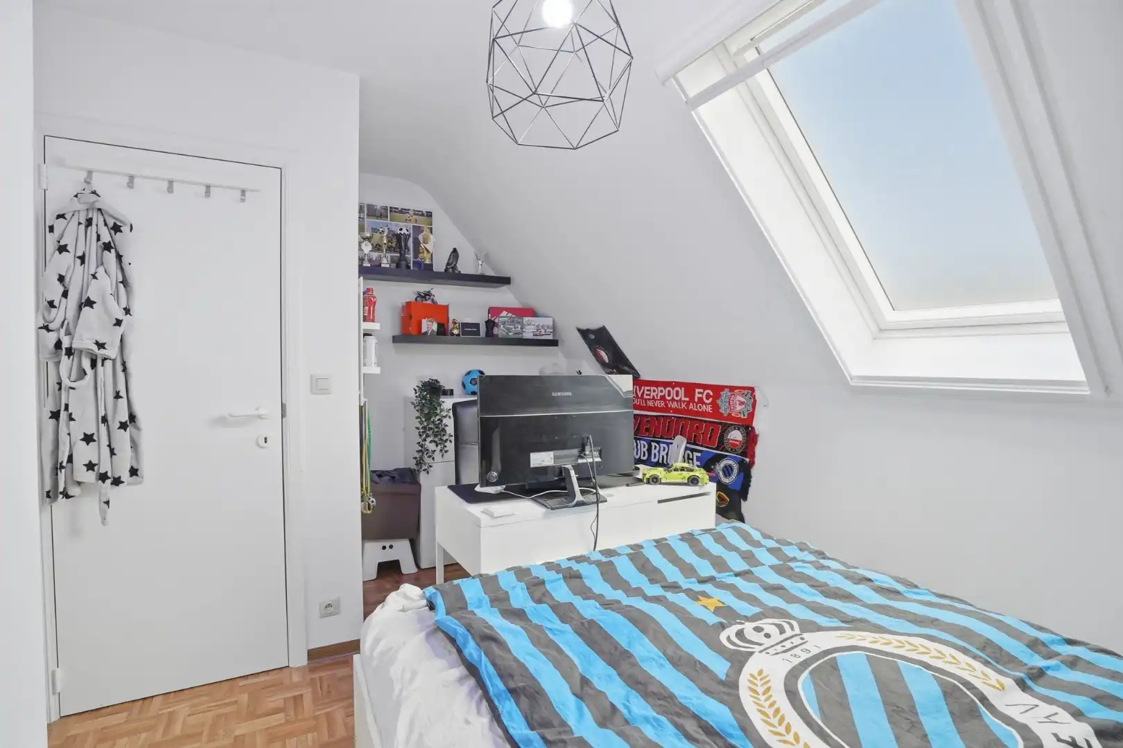 Landelijk gelegen villa met loods in Aartrijke foto 18