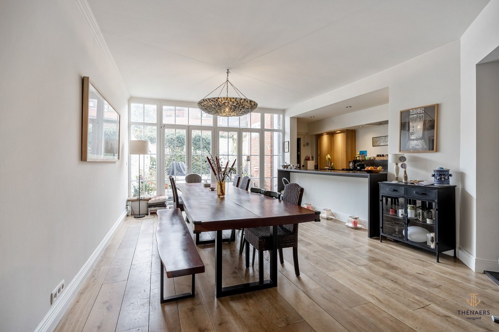 Statige herenwoning op toplocatie in hartje Sint-Truiden. foto 8