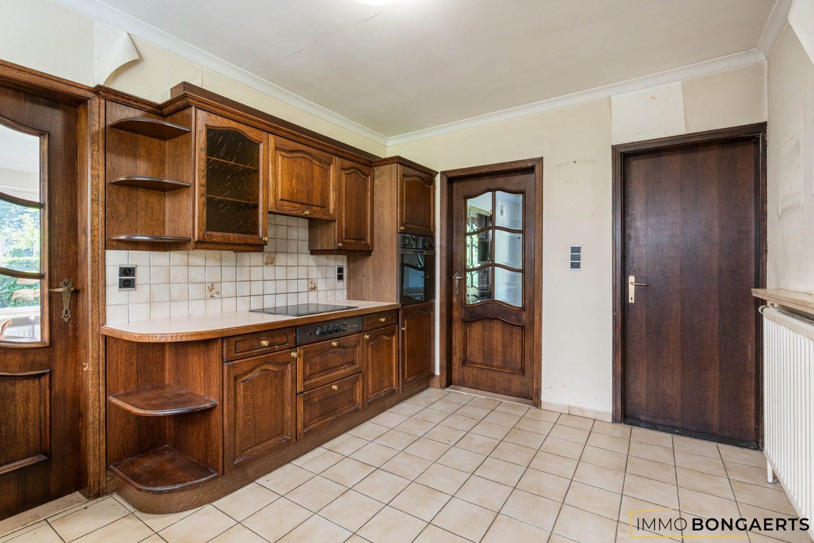 Rustig gelegen woning op een groot perceel foto 10