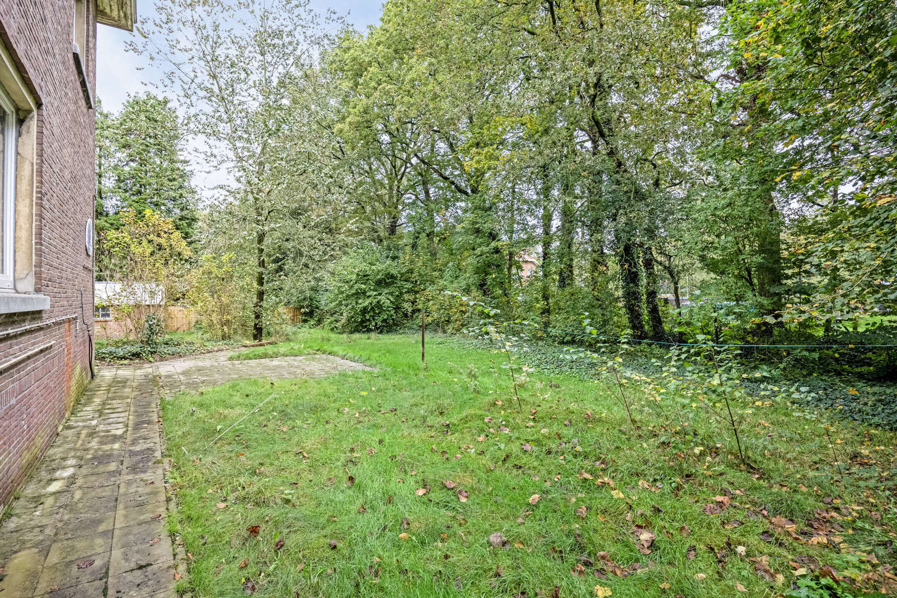 Zeer ruime Officierswoning met 6 slaapkamers op 13a 60ca foto 53