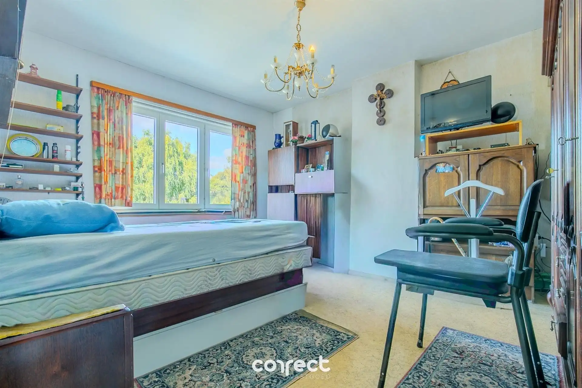 Te renoveren halfopen bebouwing met heel wat potentieel.  foto 8