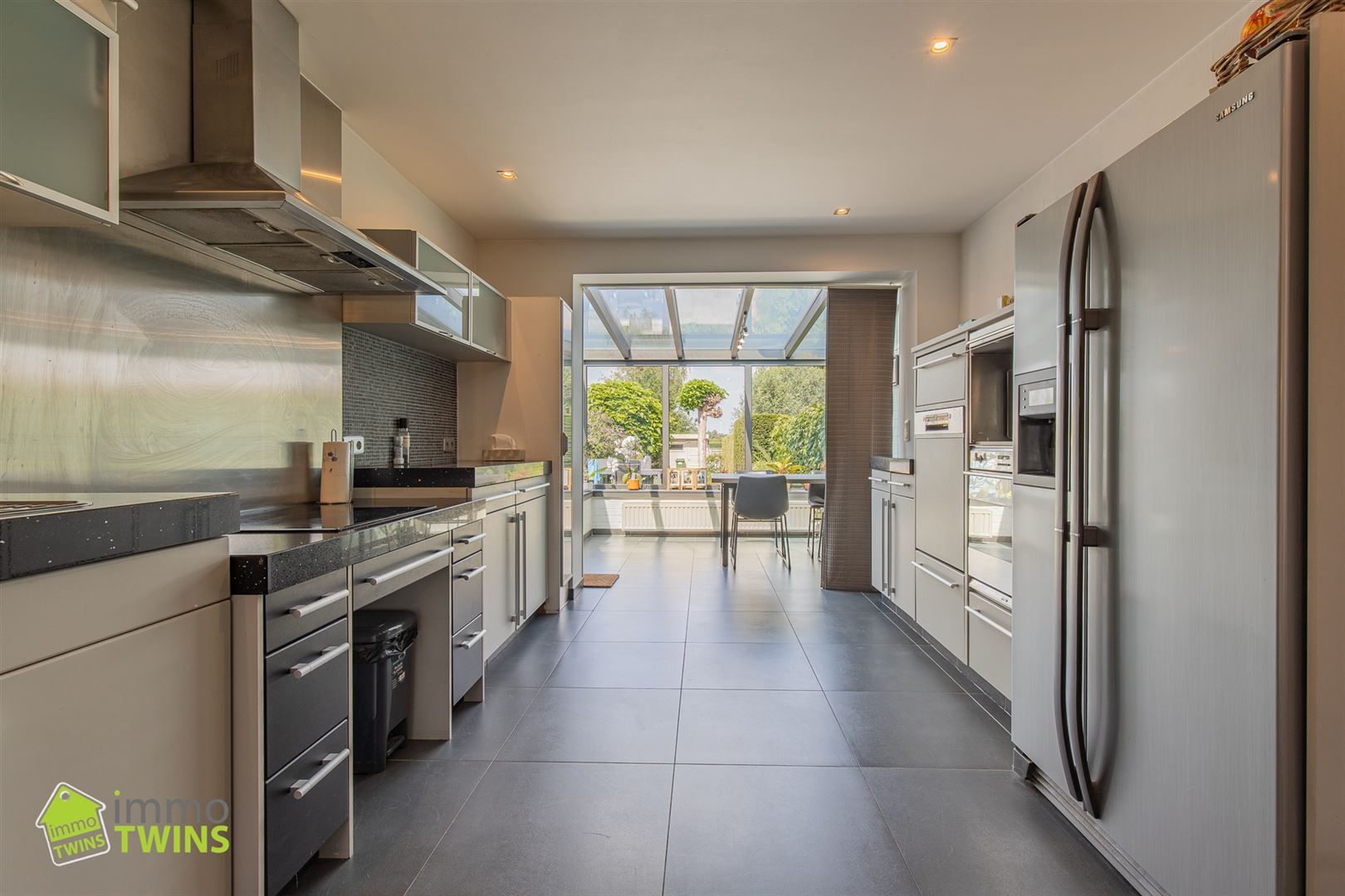 Instapklare woning met tuin, en inpandige garage te Appels (Dendermonde) foto 8