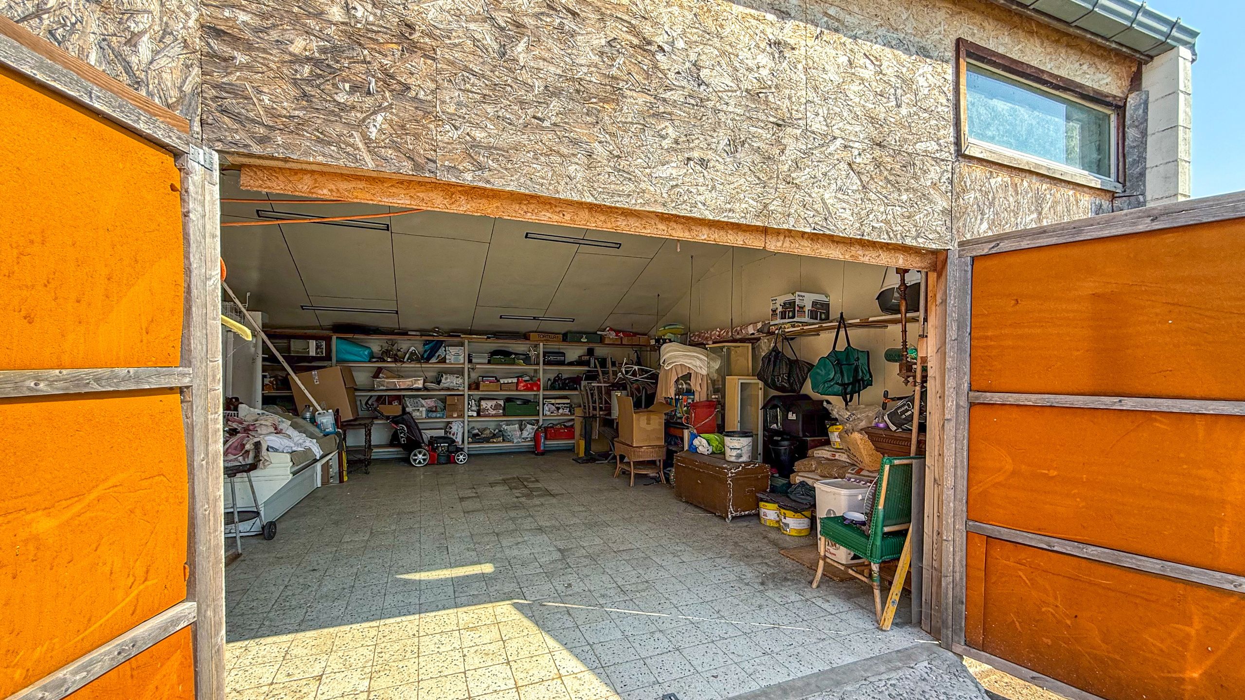 Vrijstaande woning met hangar en groot stuk grond-13.000m²! foto 28