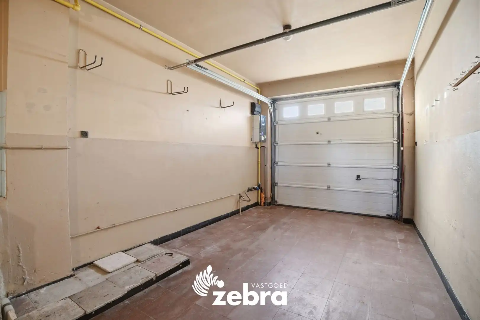 Gesloten bebouwing met 4 slaapkamers op een boogscheut van centrum Brugge! foto 13