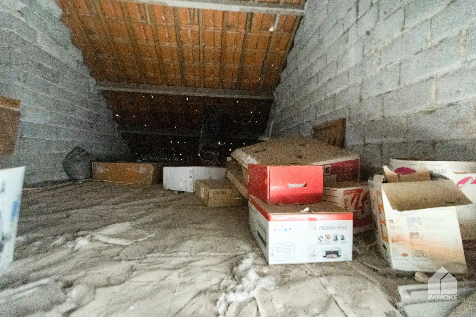 Te renoveren woning op 8a 40ca met 3 slpk en vrijstaande garage. foto 26