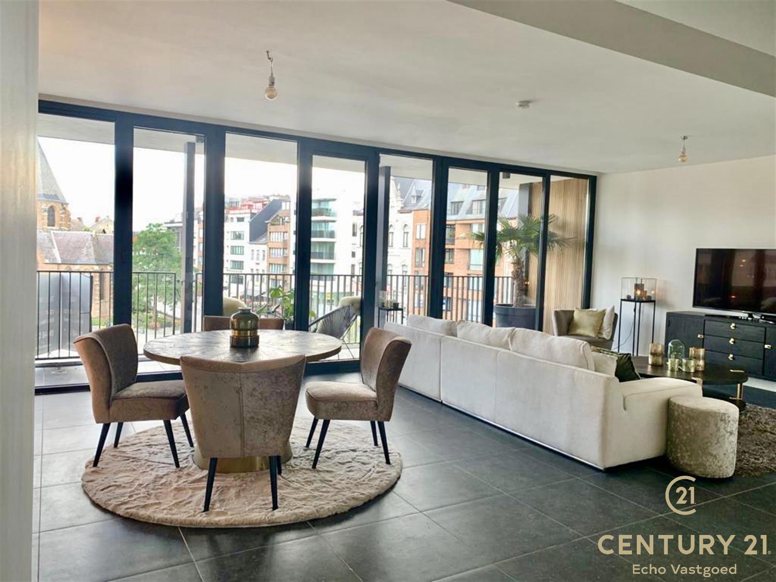 Luxe 2-slaapkamerappartement te huur op toplocatie foto 3