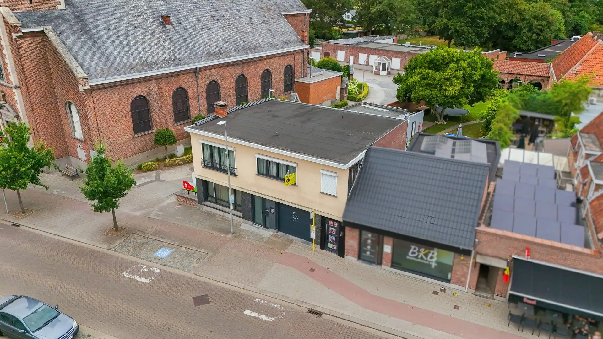 Ruime woonst met tal van mogelijkheden foto 2