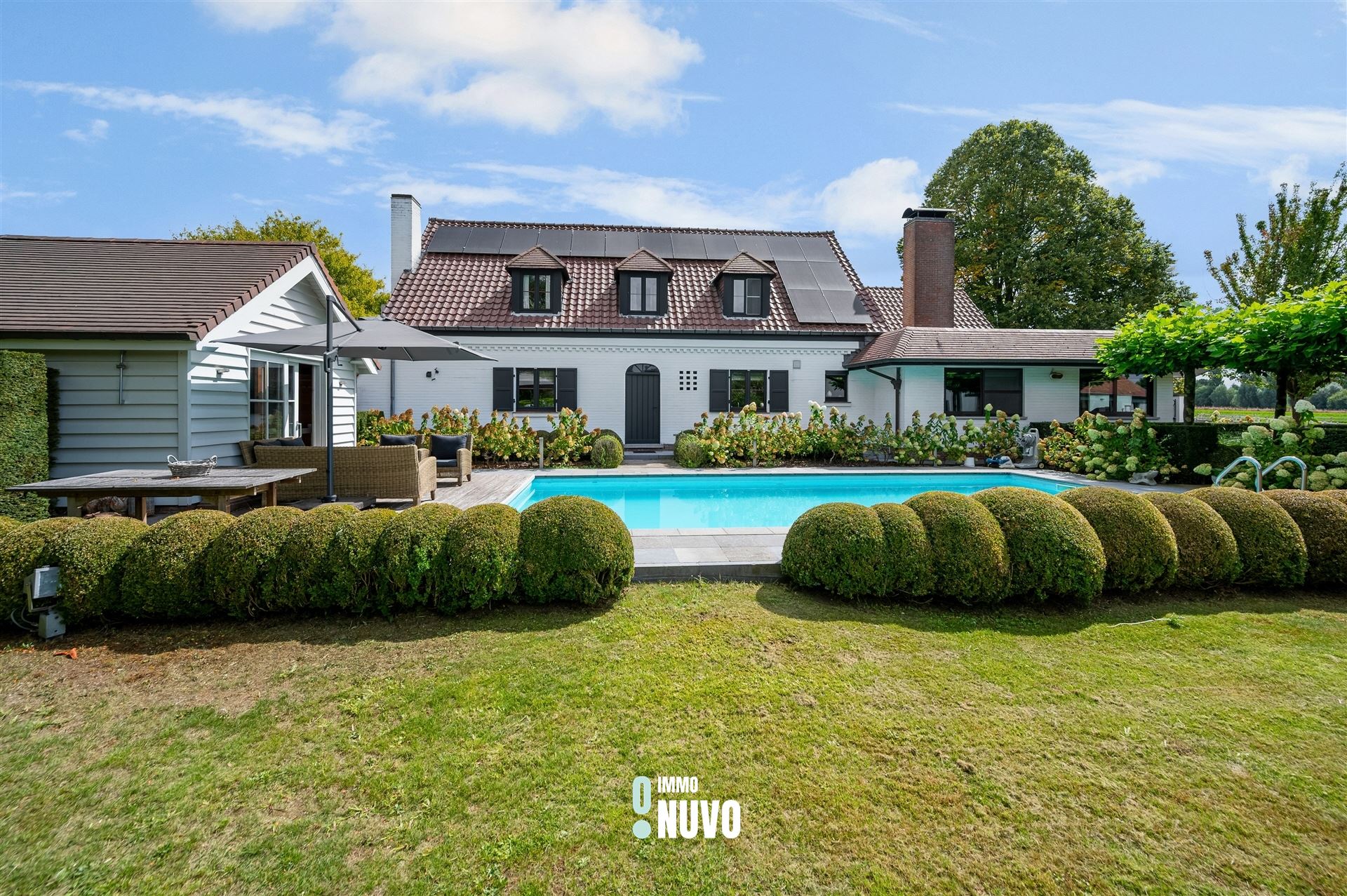Landelijke woning foto {{pictureIndex}}