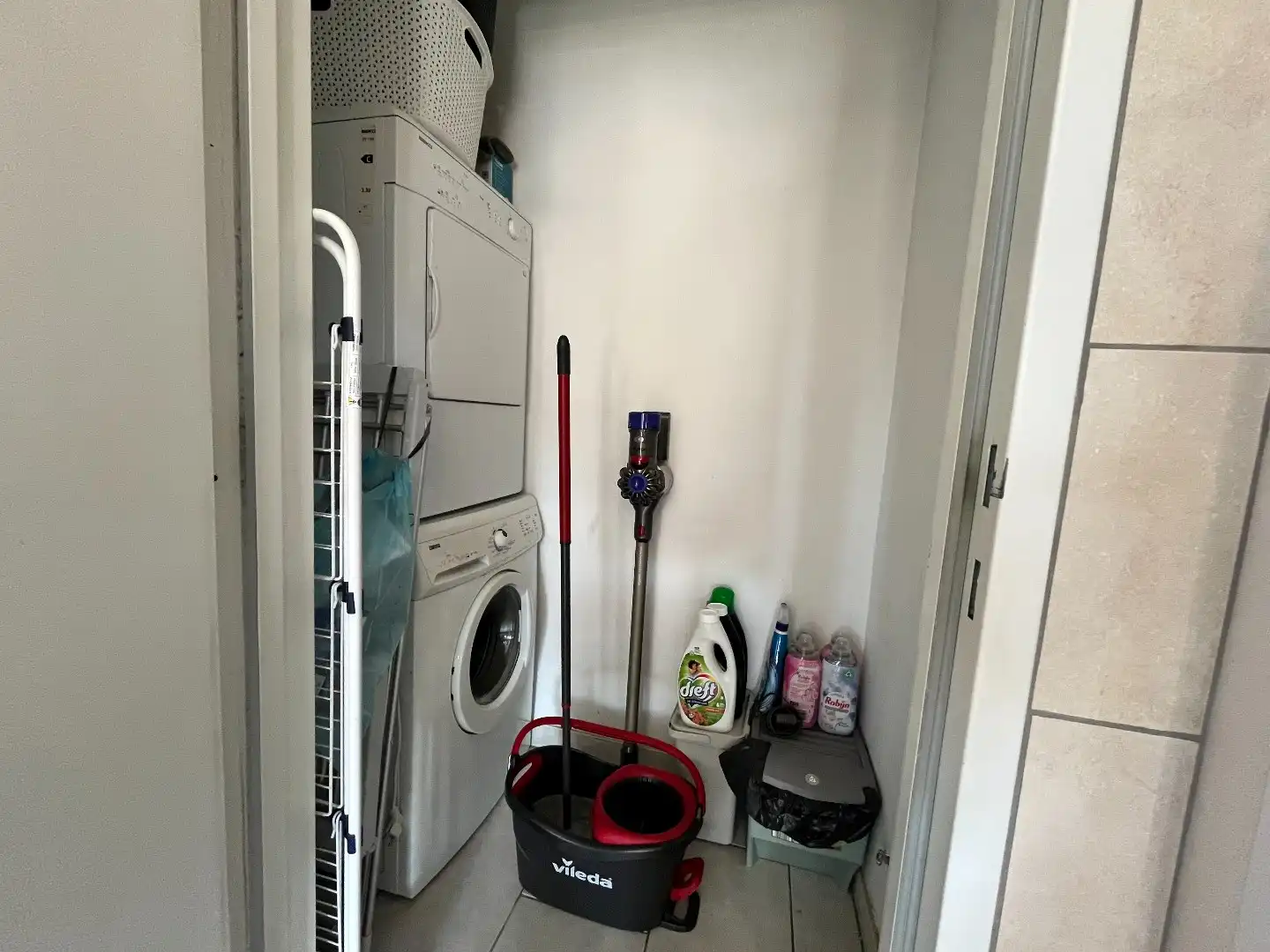 Hedendaags 2-slpk appartement met tuin, garage en kelder foto 11