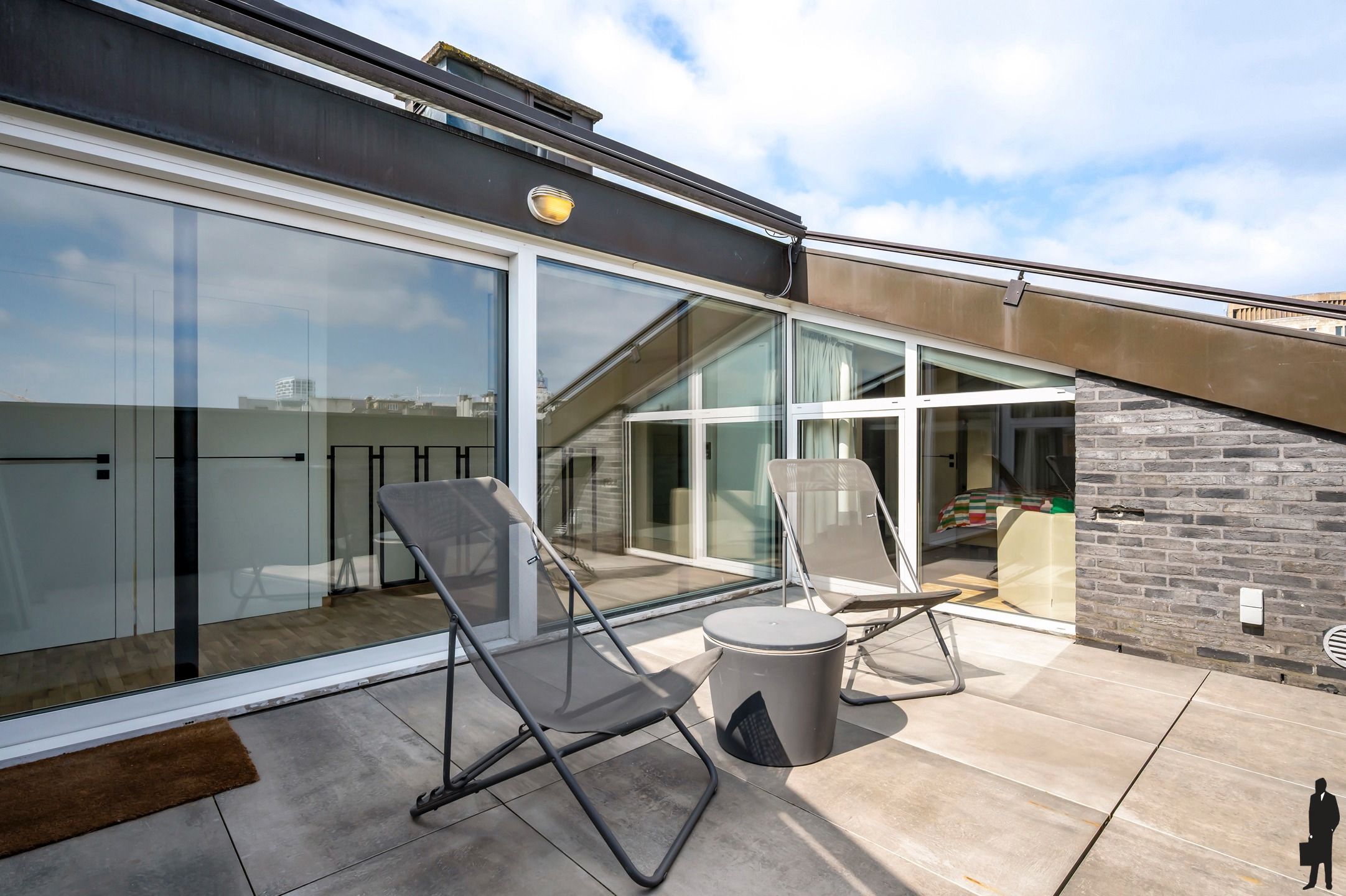 Luxueus afgewerkte penthouse met privé-lift op toplocatie. foto 21