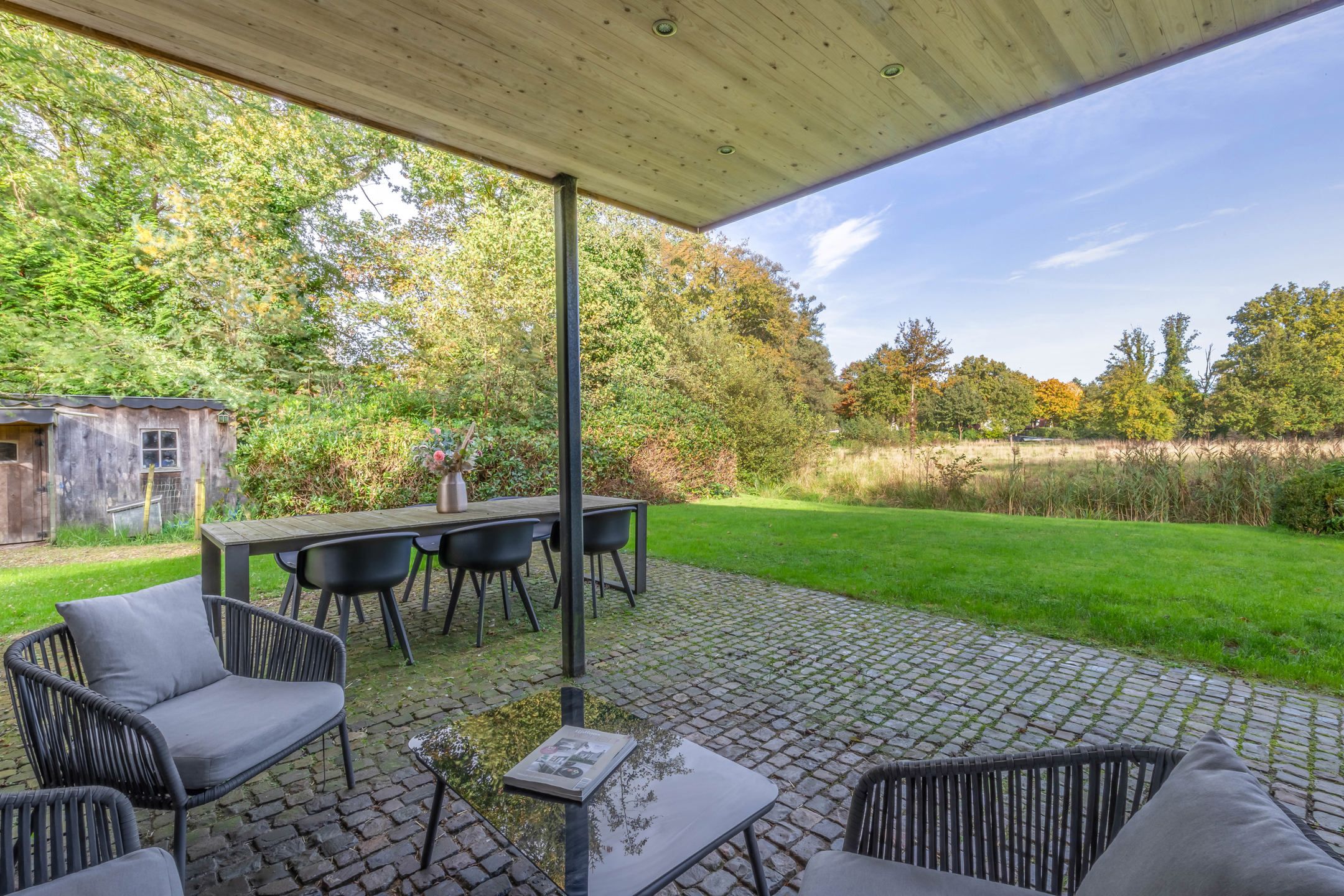 Charmante woning omringd door ca 6000m² aan prachtige natuur foto 18