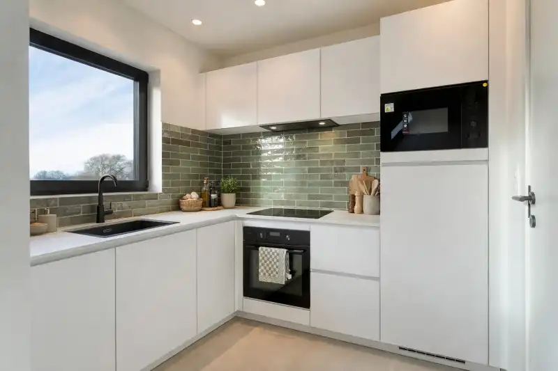 Stijlvol appartement te koop in hartje Zeveneken! foto 2