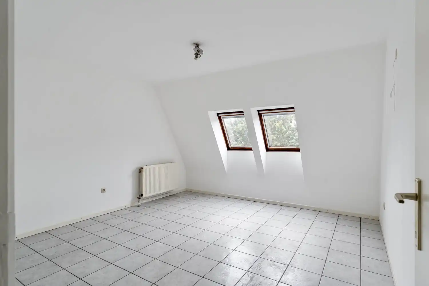 Gunstig gelegen appartement met 2 slaapkamers foto 4