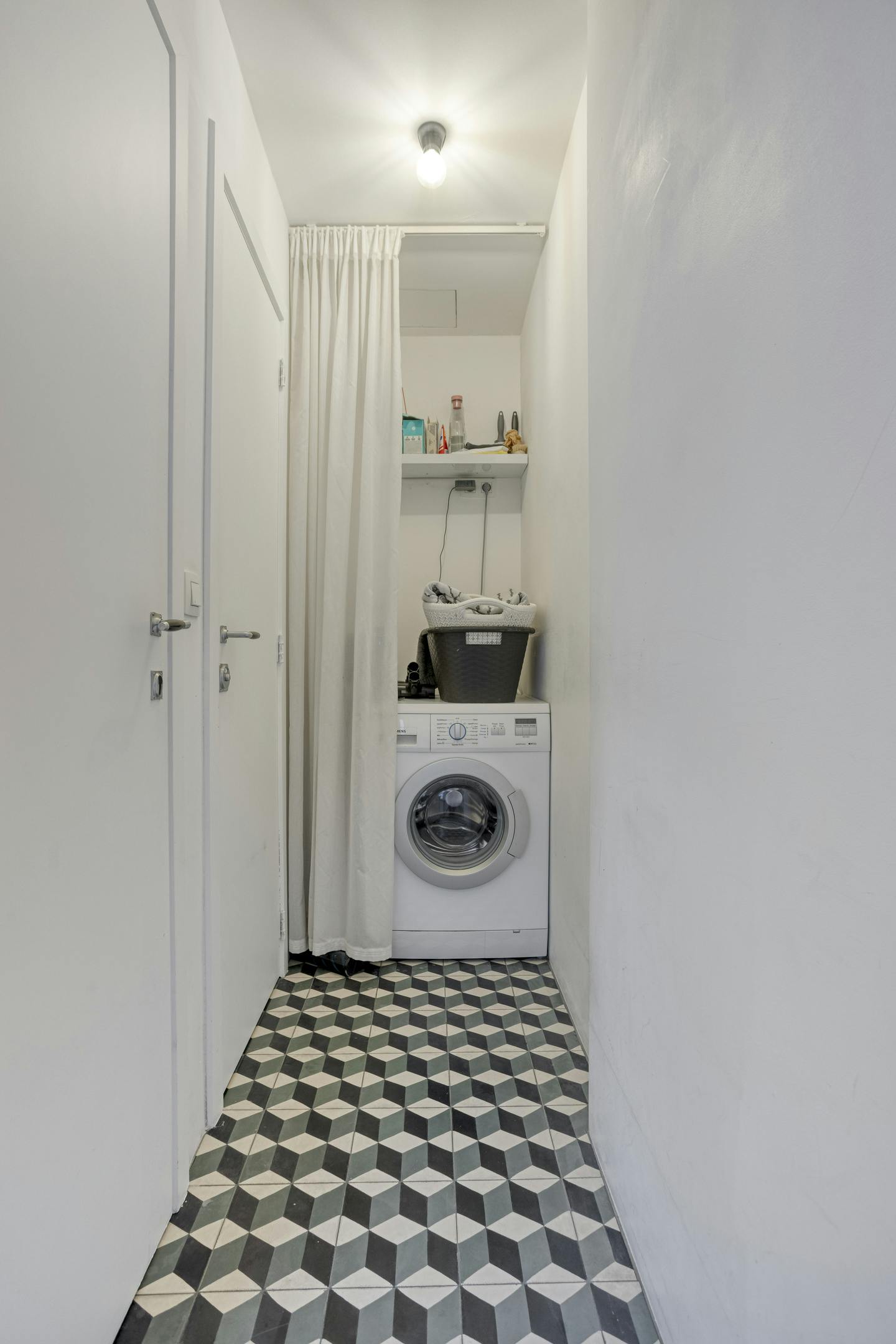 Duplex appartment te Sint-Gillis met 2 slaapkamers foto 25