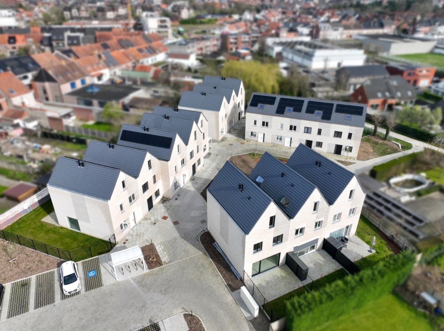 HALF-OPEN NIEUWBOUWWONING MET 3 SLPS (5 MOGELIJK!), ZUIDGERICHTE TUIN EN PARKEERPLAATS foto 28