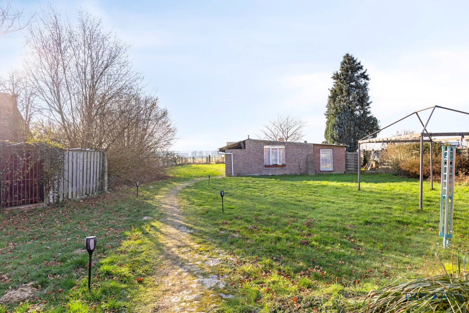 Woning met prachtig uitzicht en bijgebouw. foto 25
