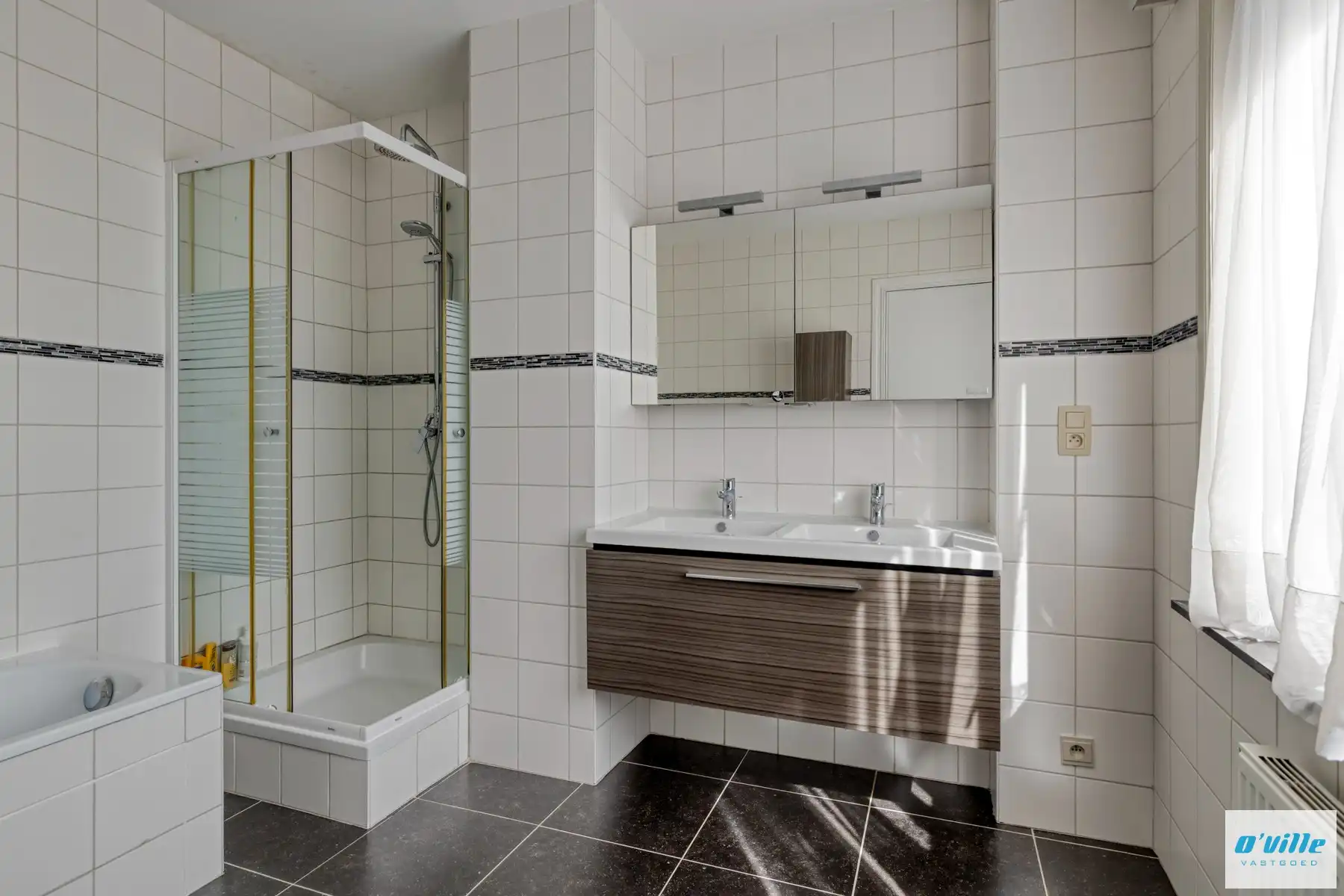 Gezellige woning op toplocatie met tuin, garage én zonnepanelen foto 12