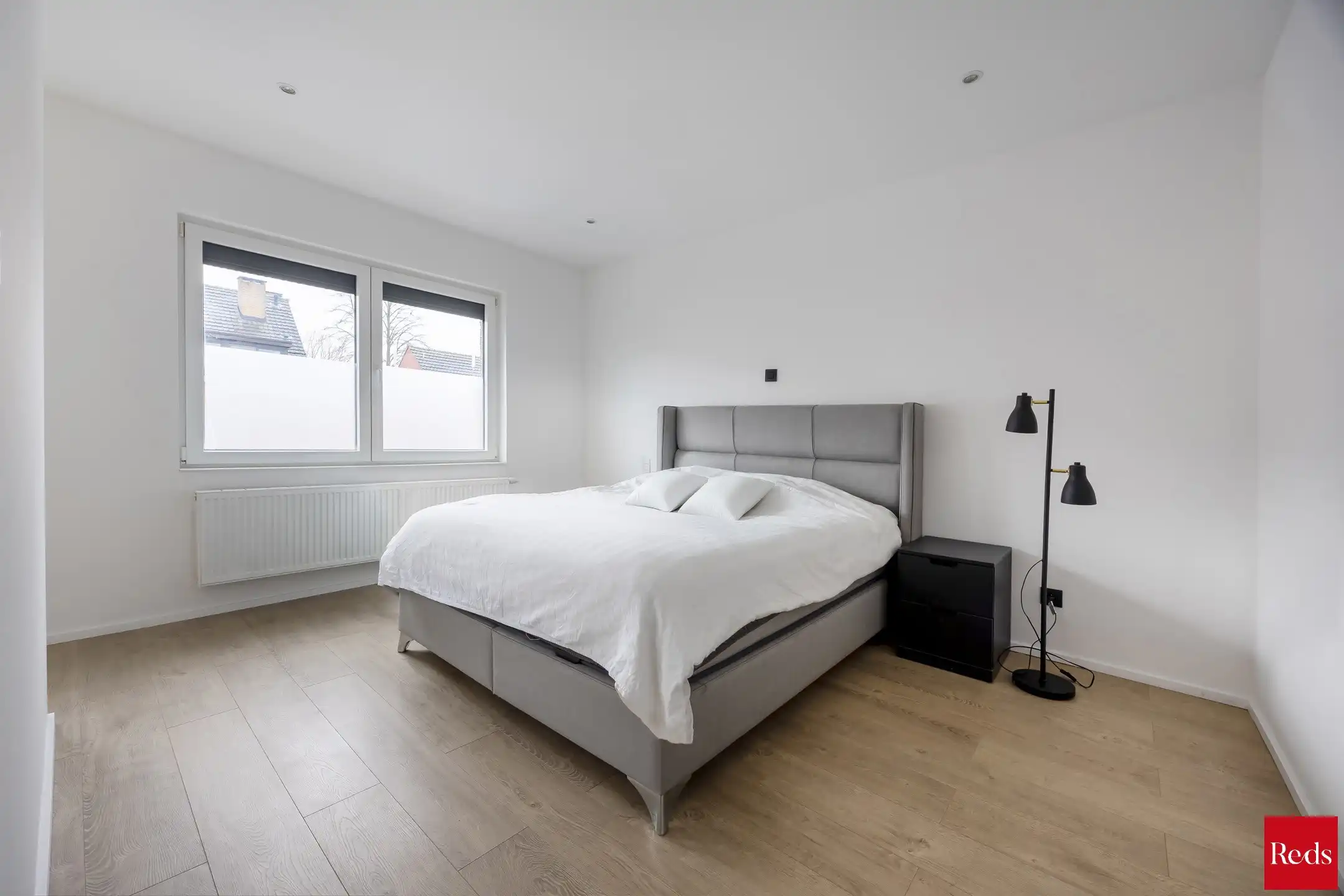 Volledig gerenoveerde woning in het hart van Wijnegem foto 21