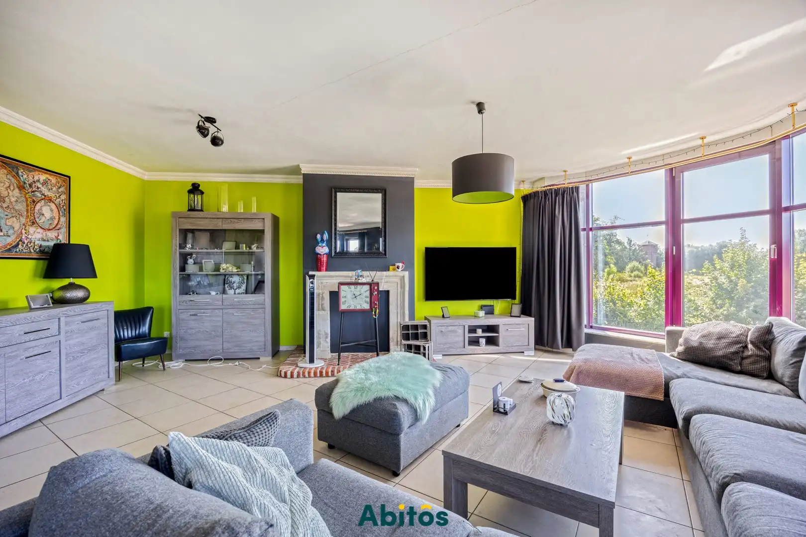 Ruim en lichtrijk appartement met 3 slaapkamers foto 3