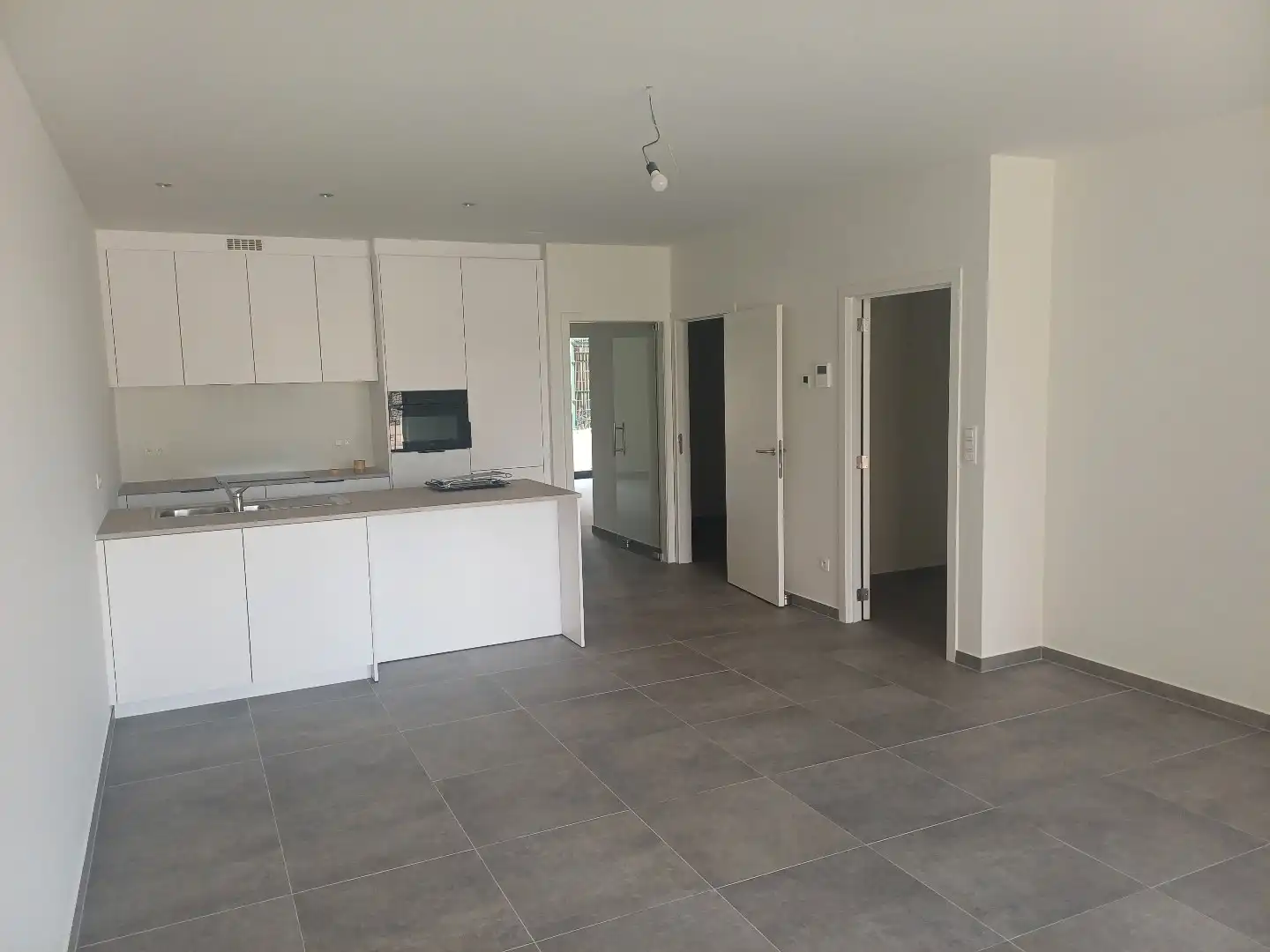 Instapklaar energieneutraal 2 slaapkamer nieuwbouw-appartement in Neerpelt centrum foto 3