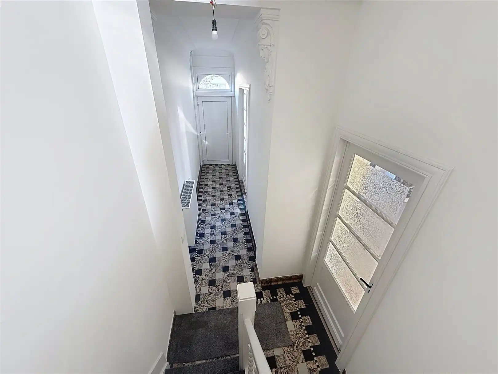 Gerenoveerde stadswoning, 4 slpks, tuin, terras, 2a 43ca foto 7