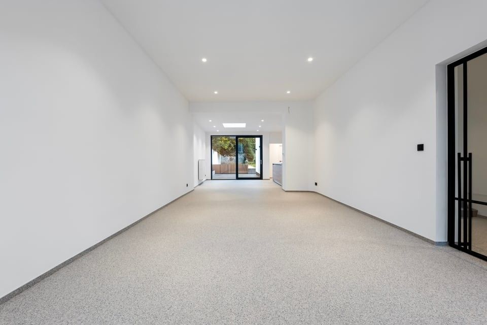 PRACHTIG GERENOVEERDE HERENWONING MET 3 SLPKS OP CENTRALE LIGGING foto 5