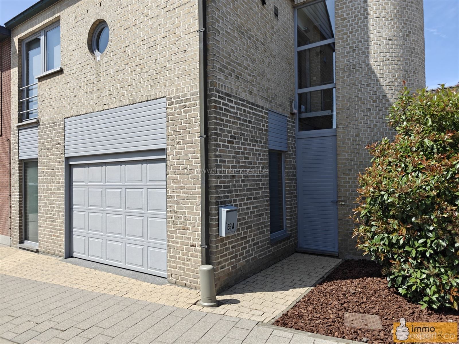 TERNAT: Halfopen bebouwing met dubbele garage foto 2
