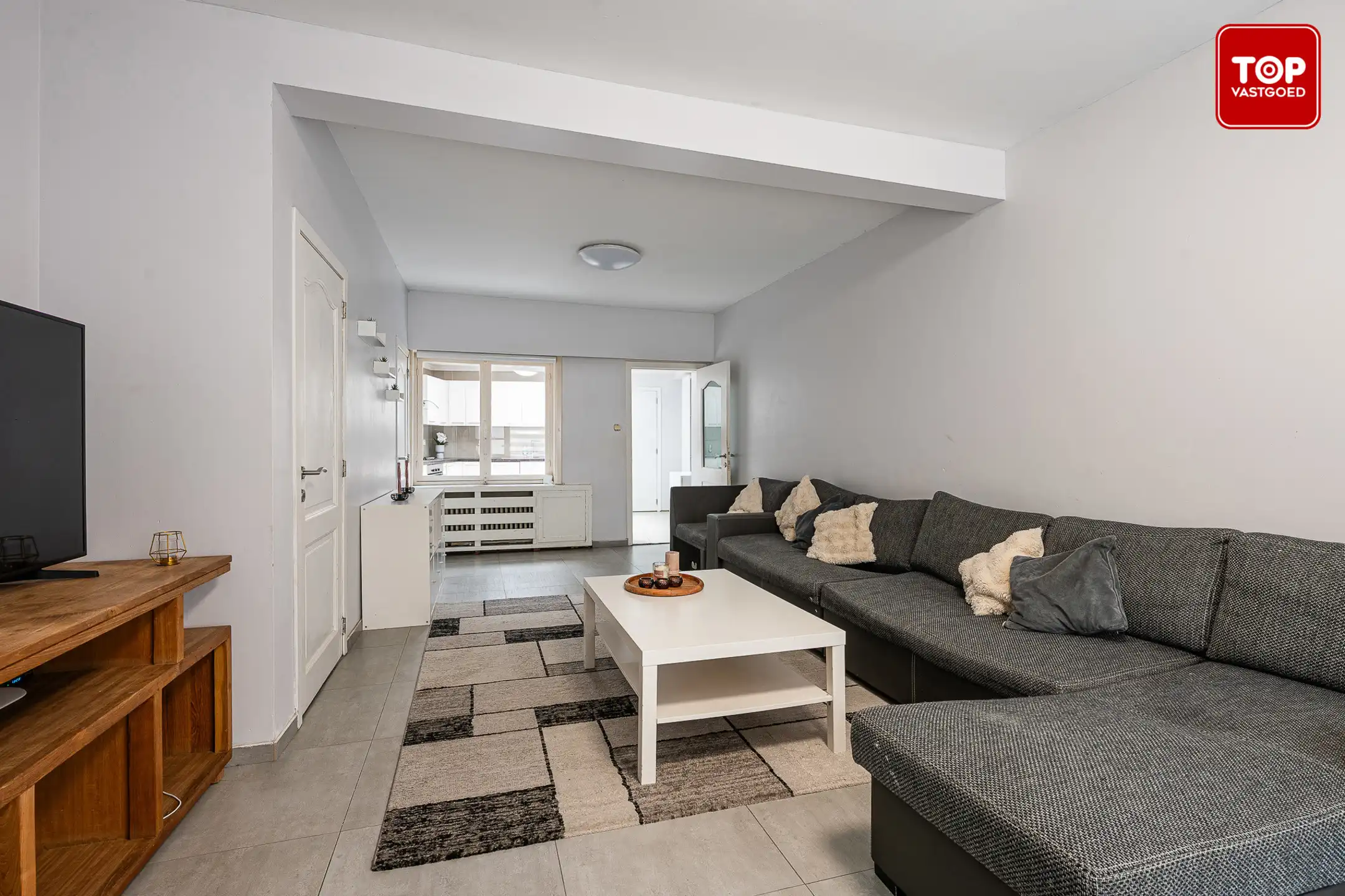 Woning met 4 slaapkamers met alles op wandelafstand.  foto 3