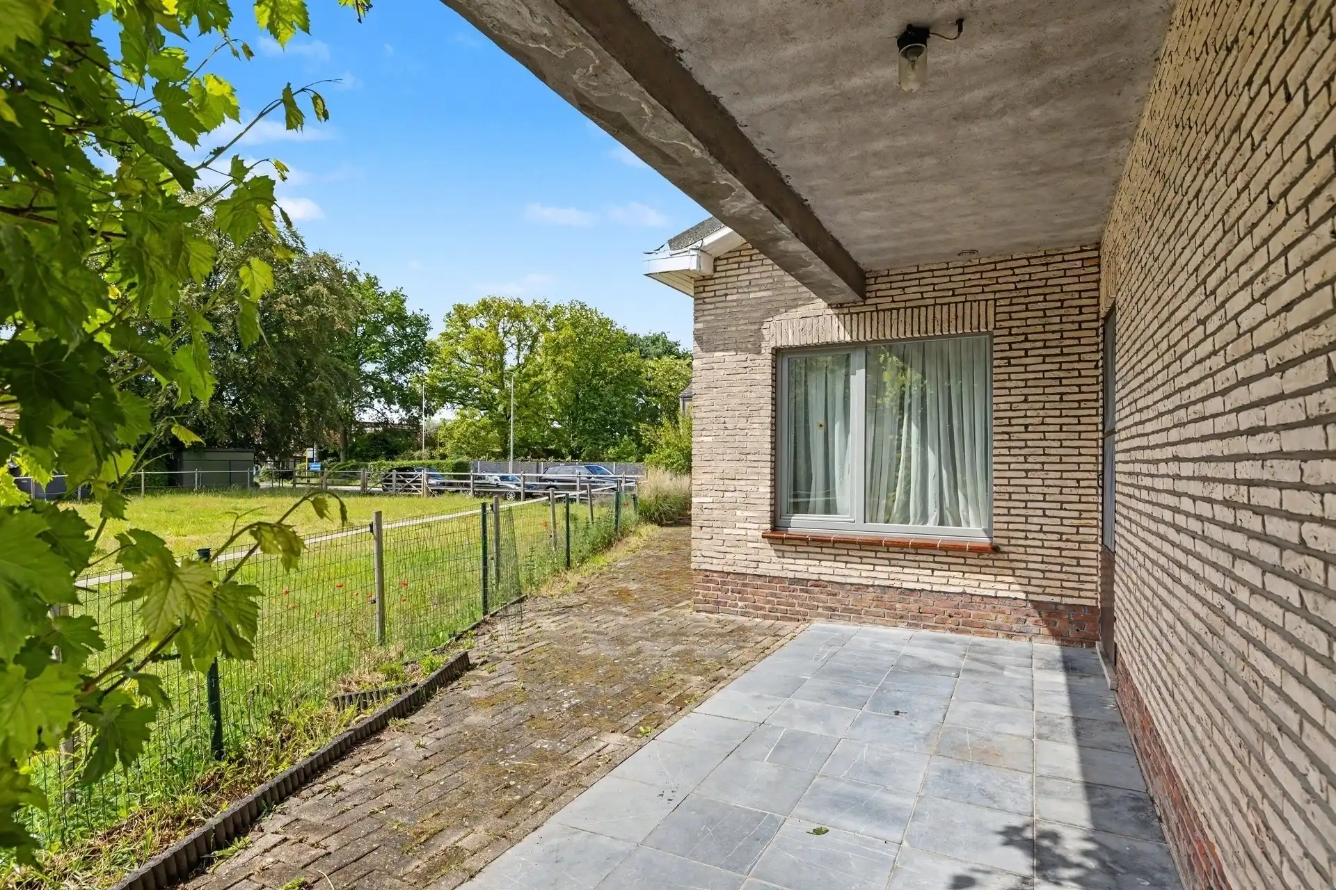 Uitstekend gelegen open bebouwing type bungalow met prachtig uitzicht foto 21