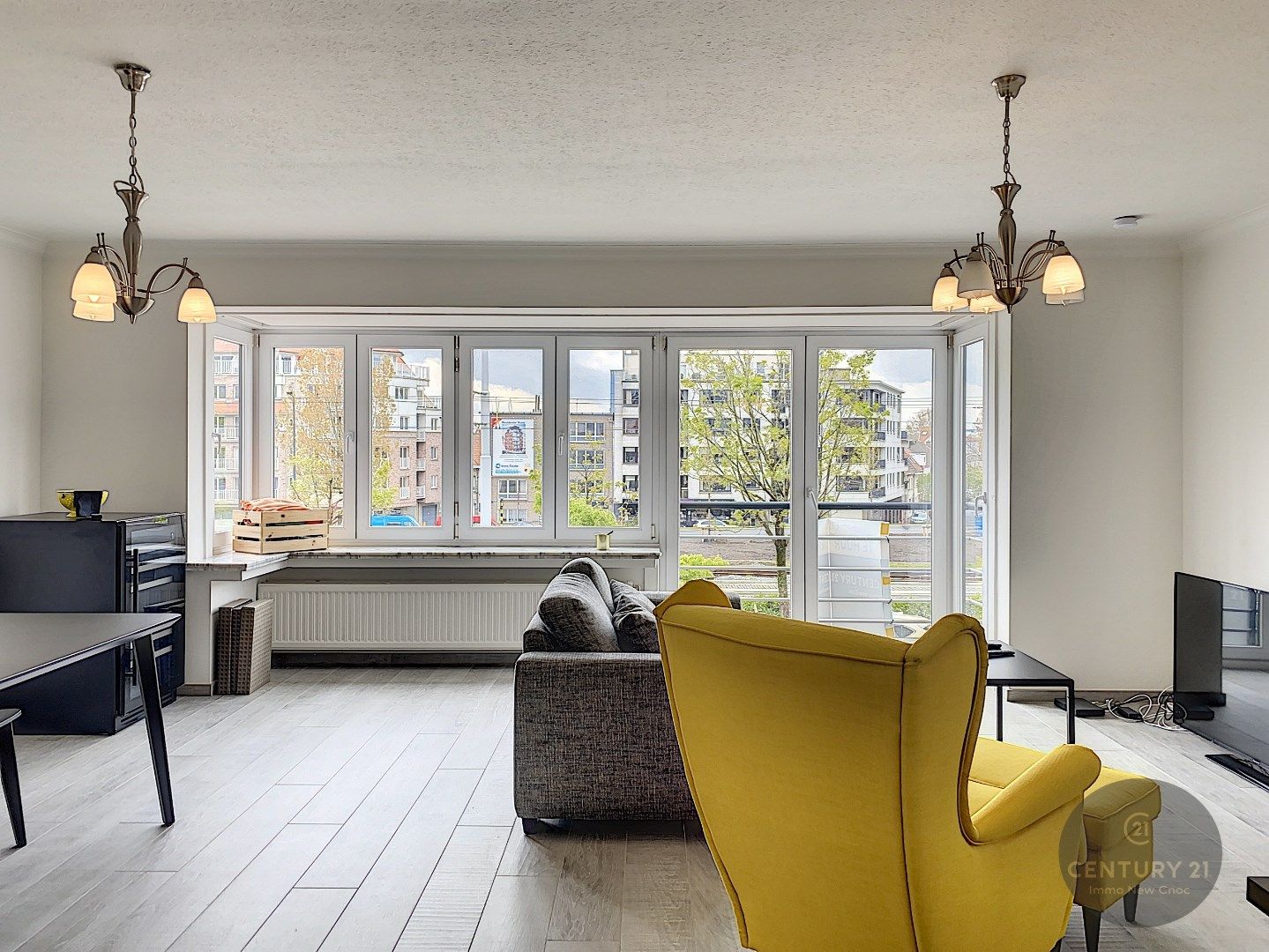 Prachtig  gerenoveerd appartement vlakbij het Heldenplein foto 2