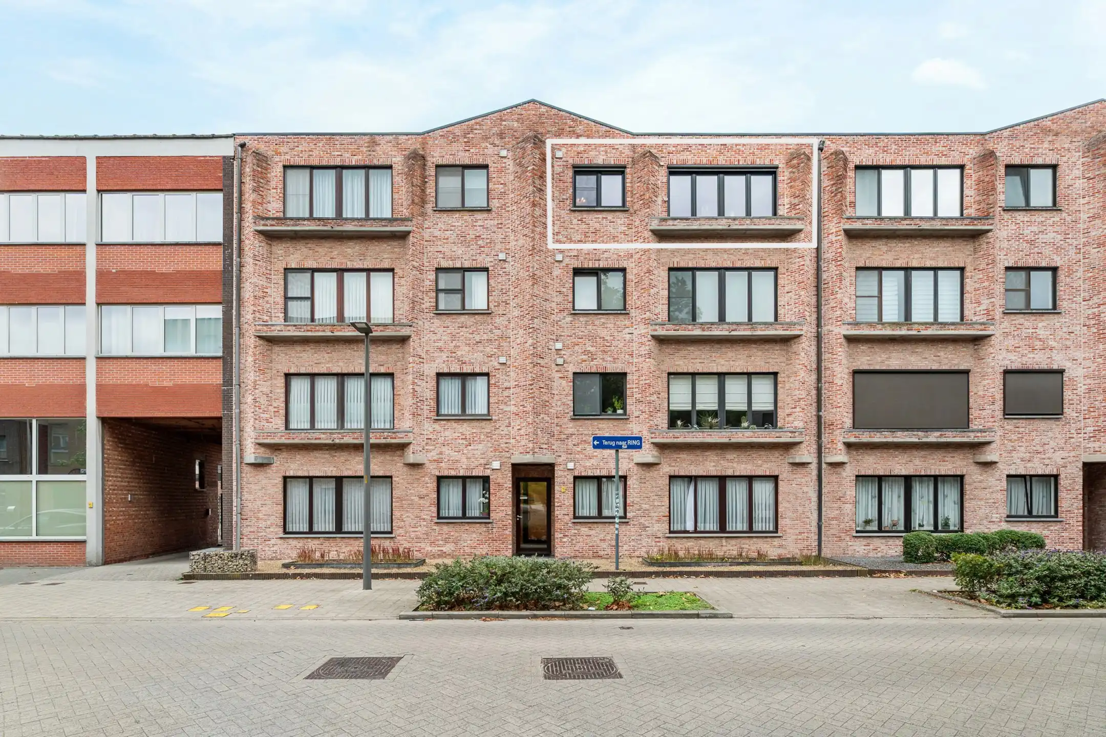 Instapklaar en energiezuinig 2 slaapkamer appartement  foto {{pictureIndex}}