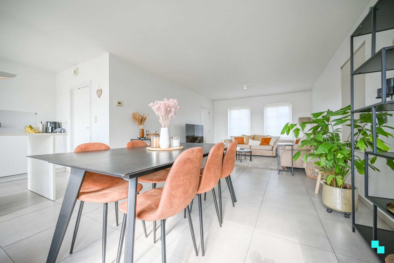 Instapklare woning op gegeerde verkaveling te Izegem foto 3
