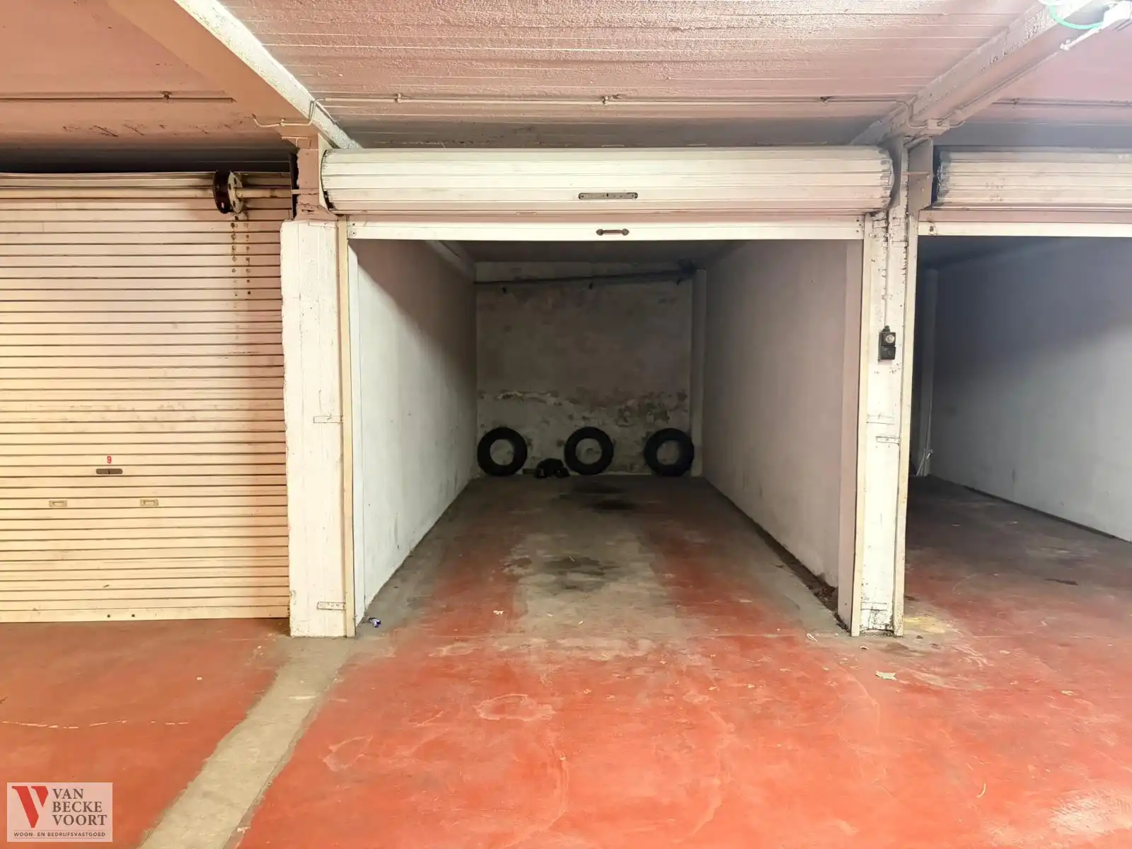 Garagebox 14m² op toplocatie Oostende foto 4