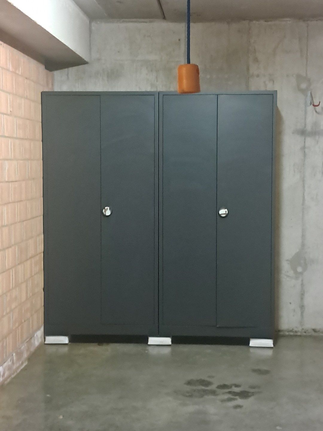 Garagebox in res. Gilbert Deman, Sint-Idesbald op 150 m. van zeedijk foto 2
